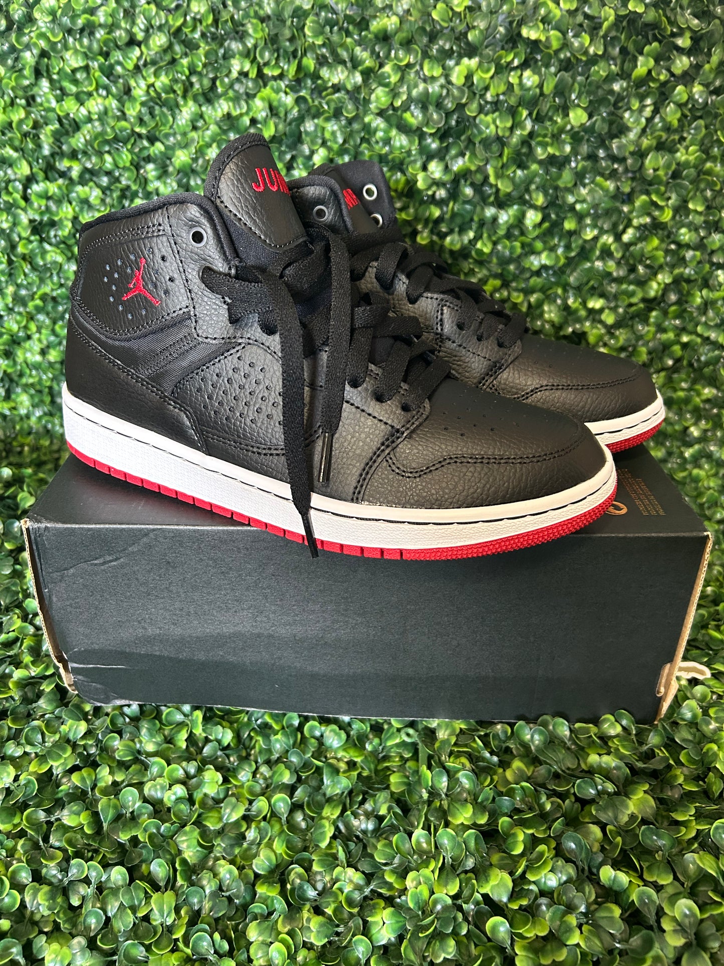 Jordan access size 6.5y