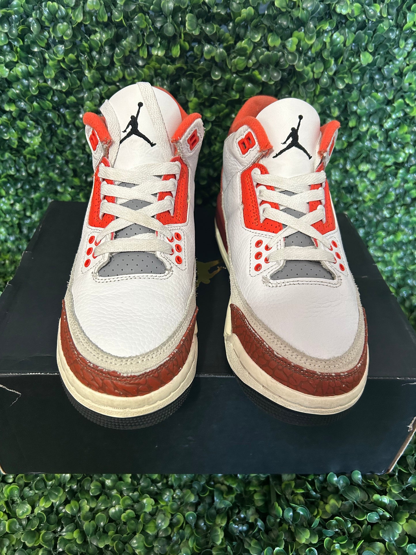 Jordan 3 size 6y