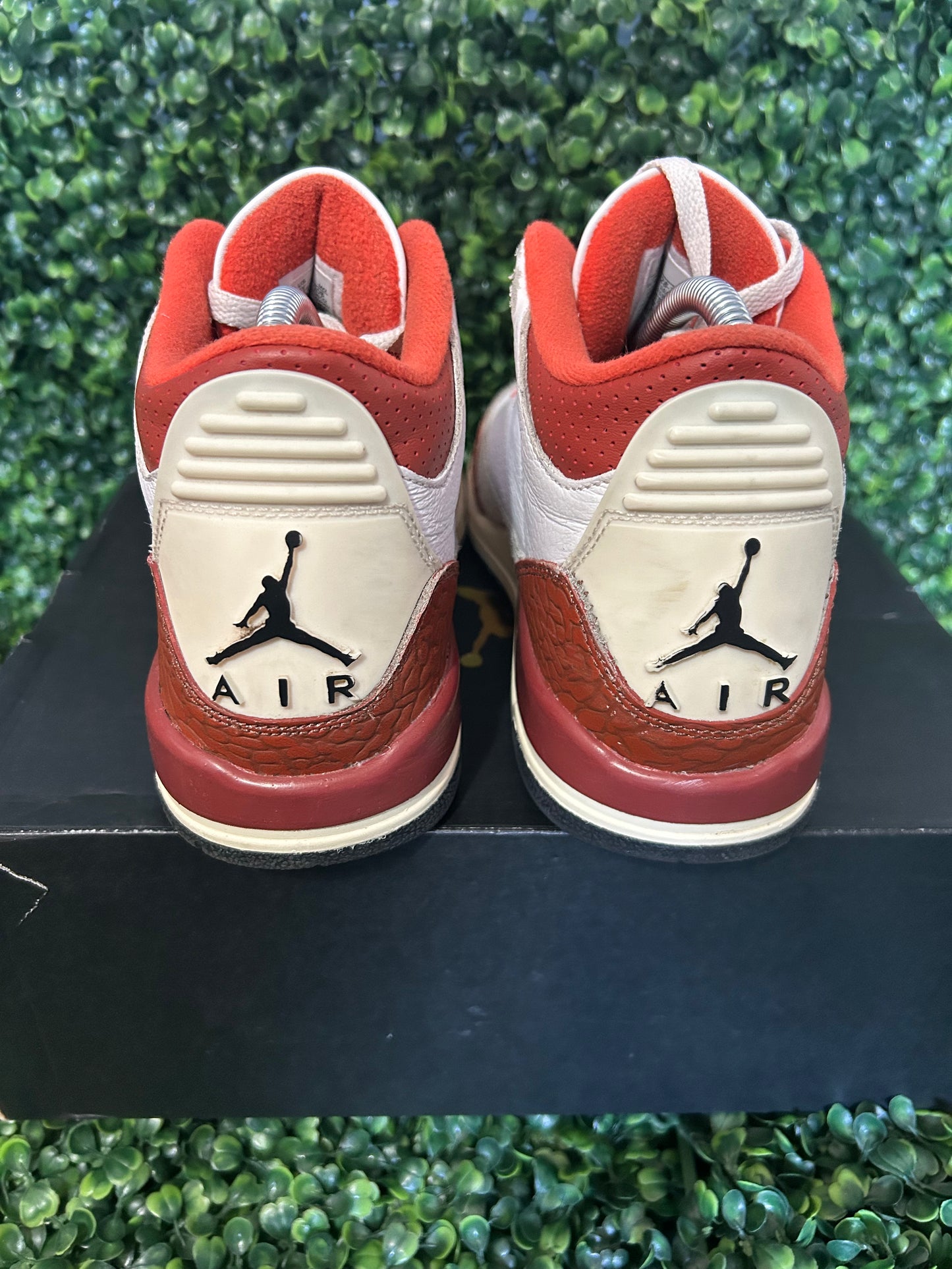 Jordan 3 size 6y