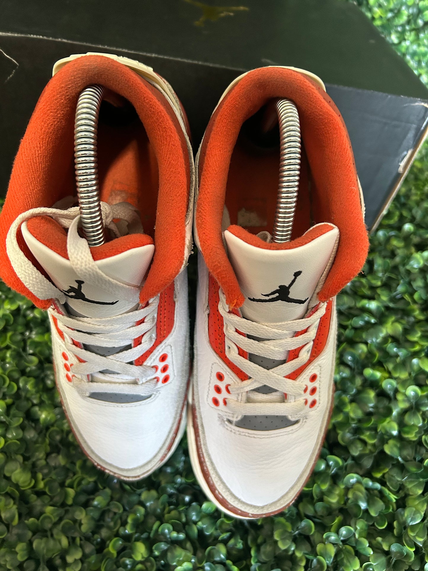 Jordan 3 size 6y