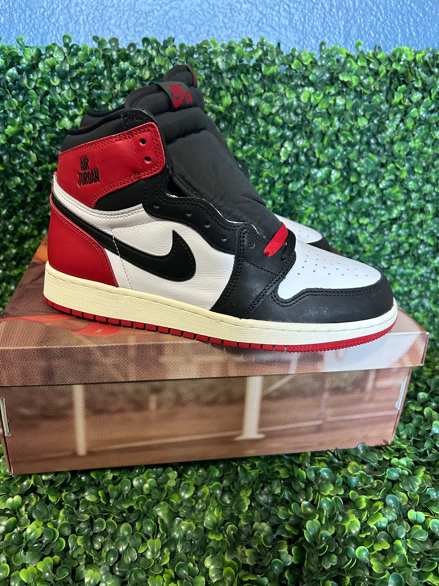 Air Jordan 1 size 7y