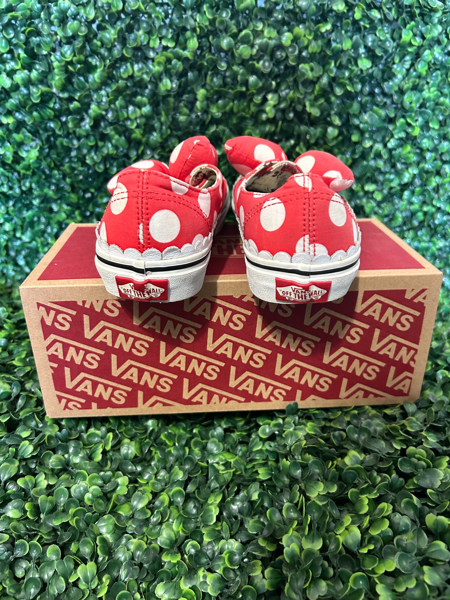 Vans Disney size 2.5