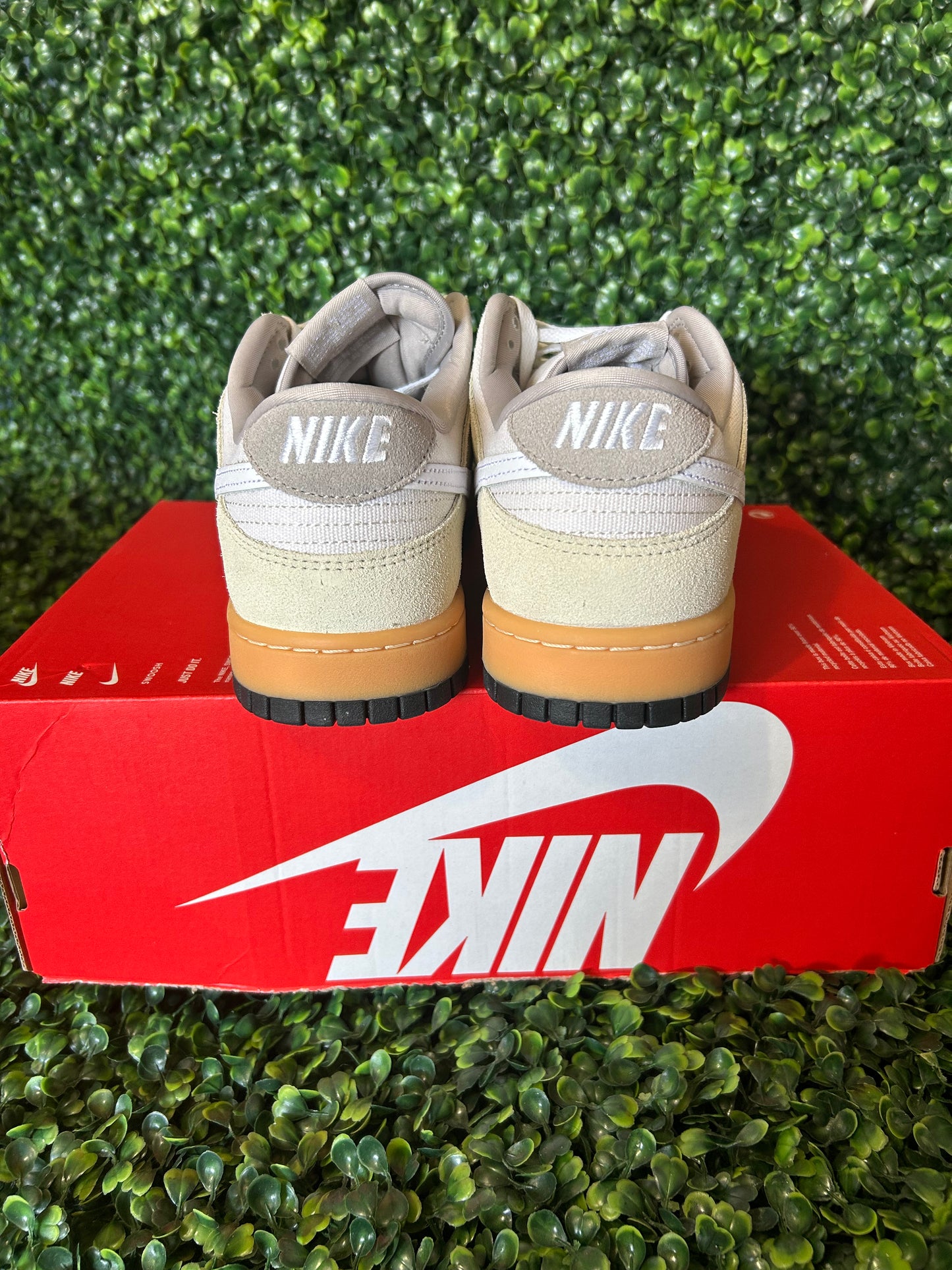 Nike dunk size 9.5 size 10