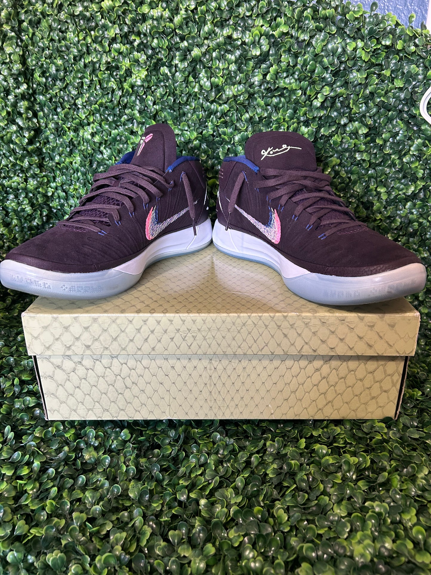 Nike kobe AD size 10