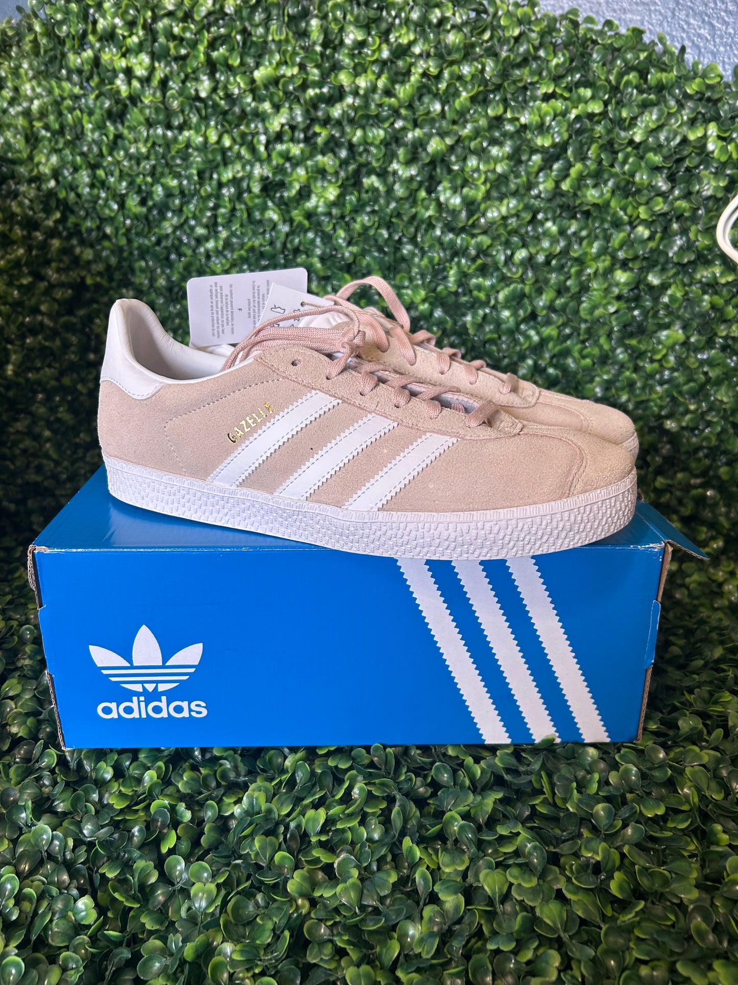 Adidas gazelle size 6.5