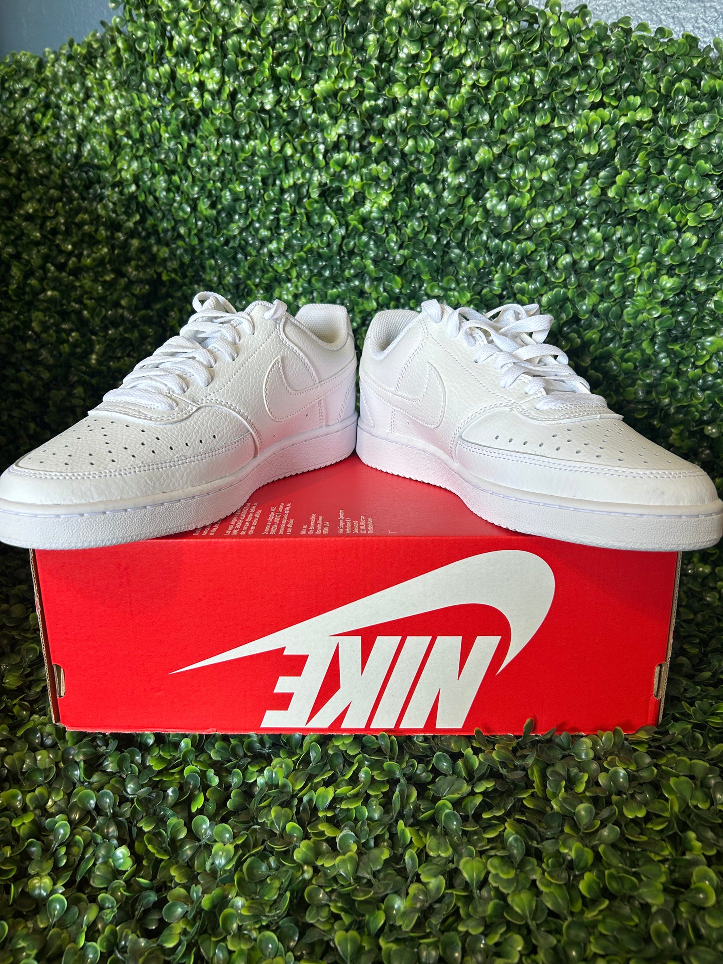Nike court size 10