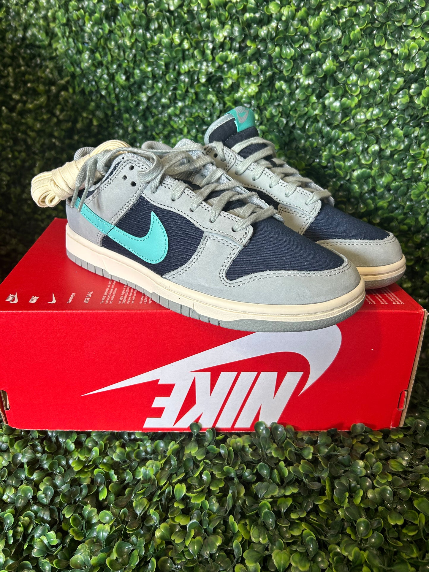 Nike dunk low size 7