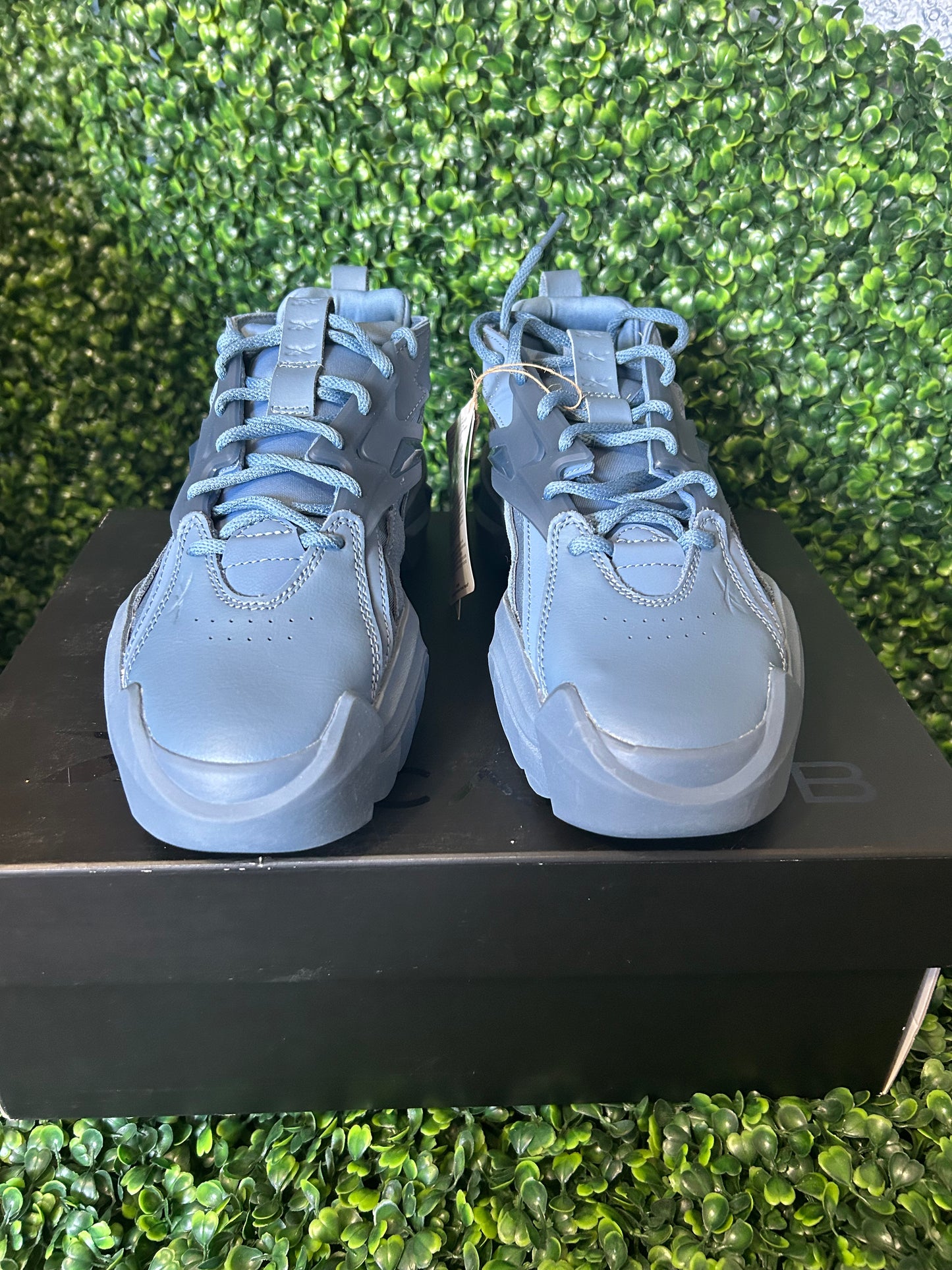 Reebok cardi B size 5