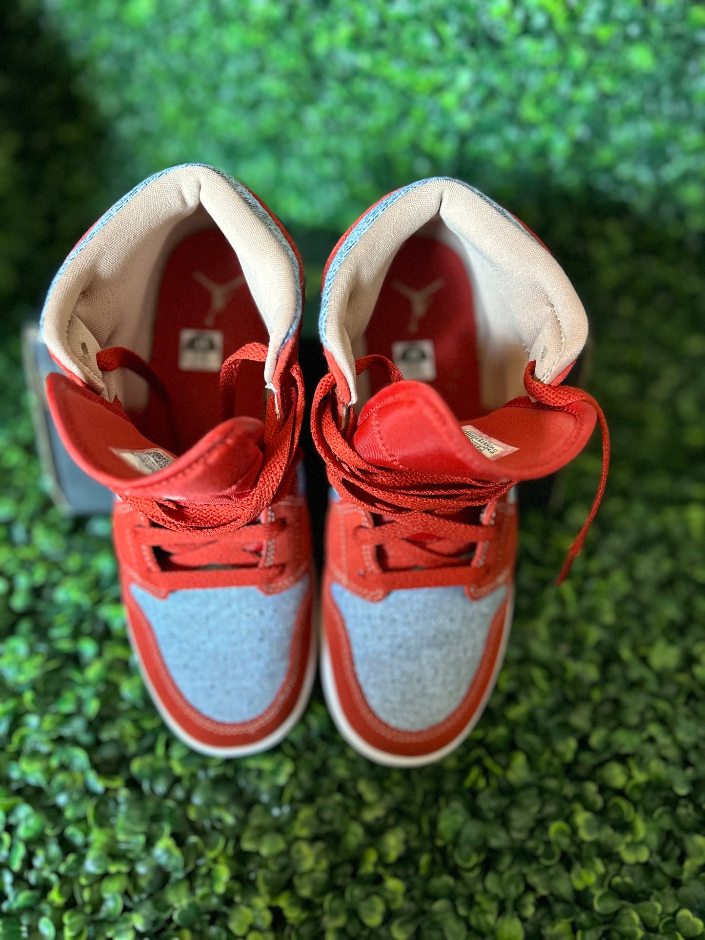 Jordan 1 mid size 6y