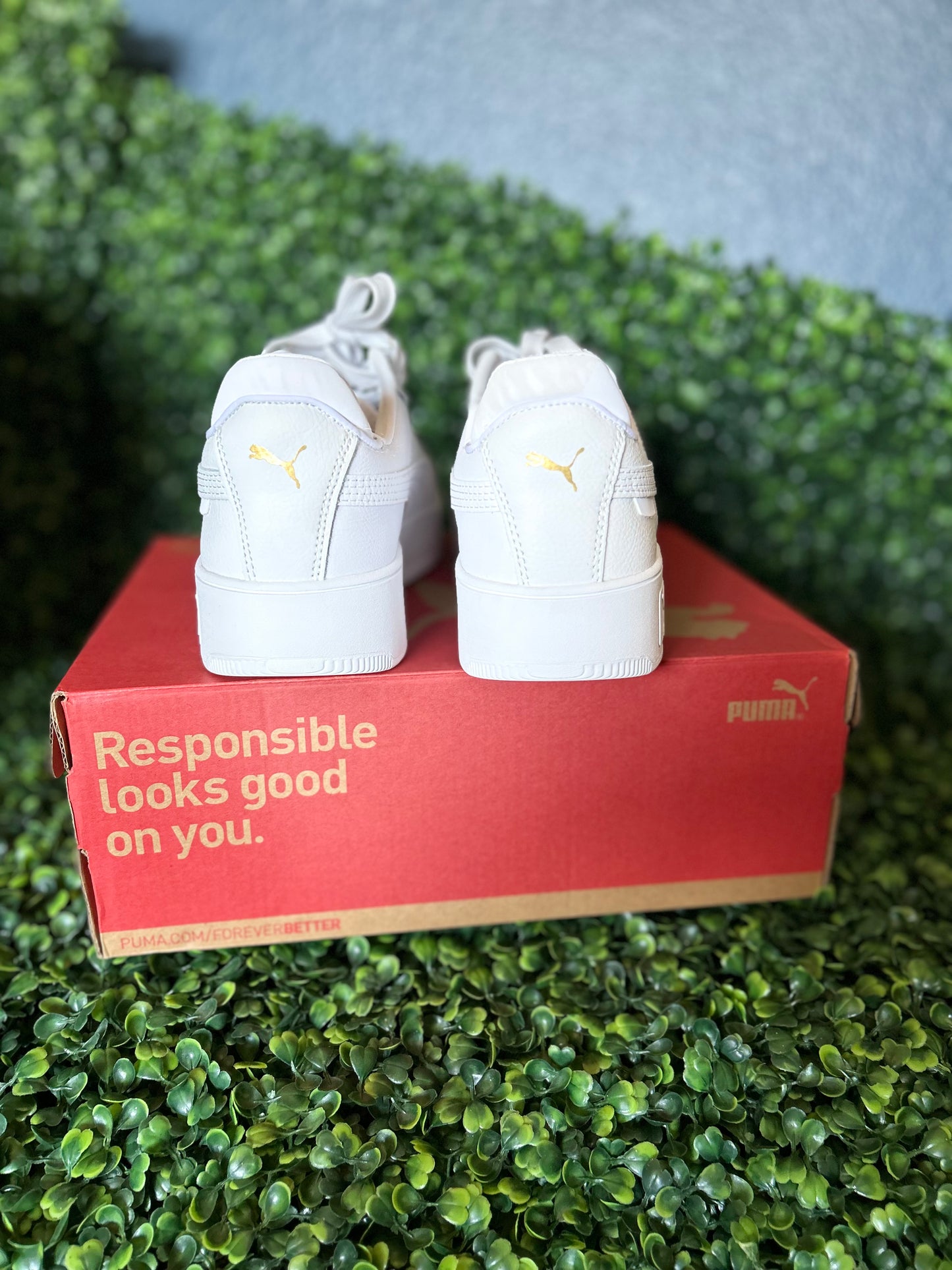 Puma size 9wmns