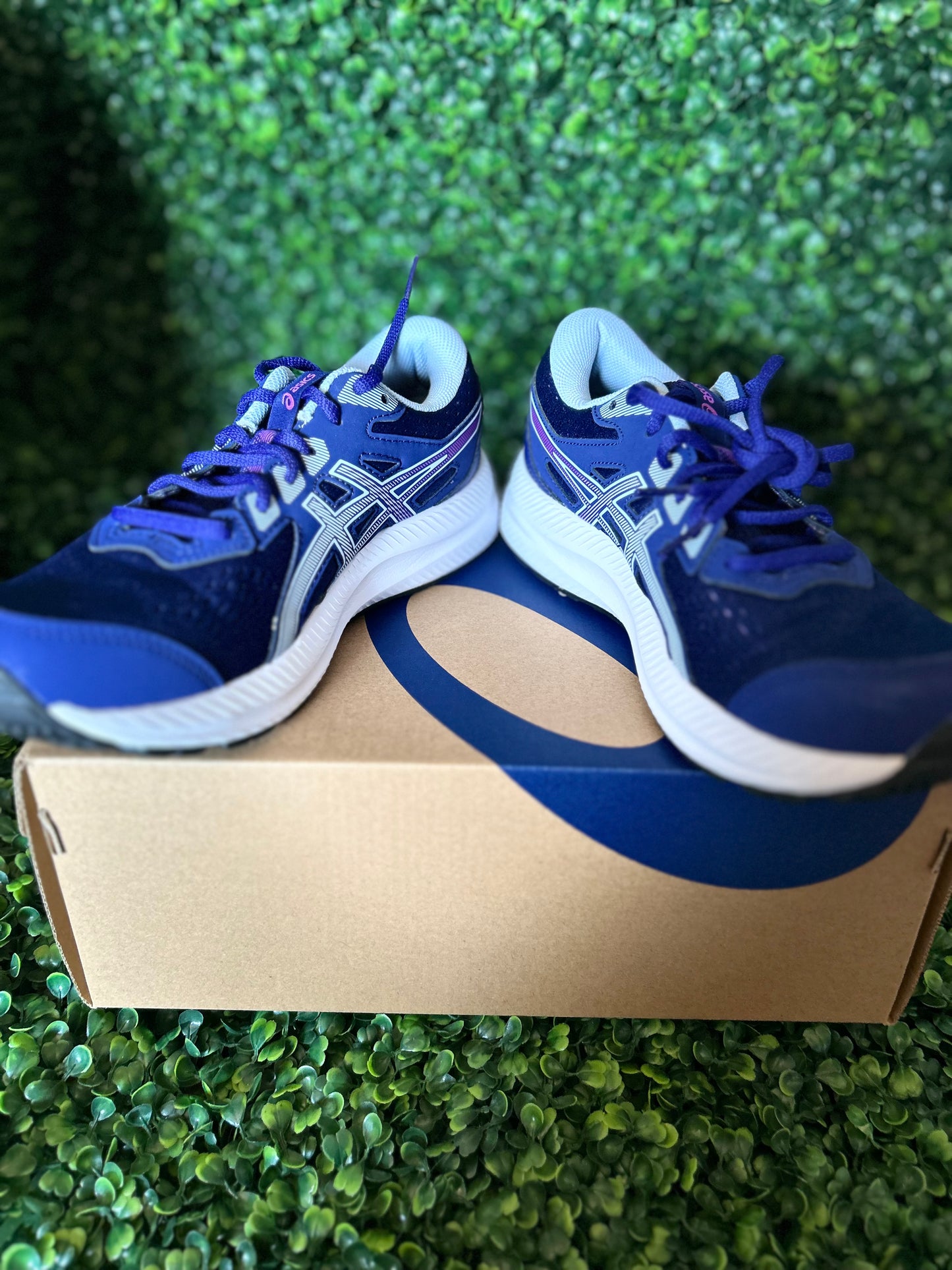 Asics contend size 8.5 wmns