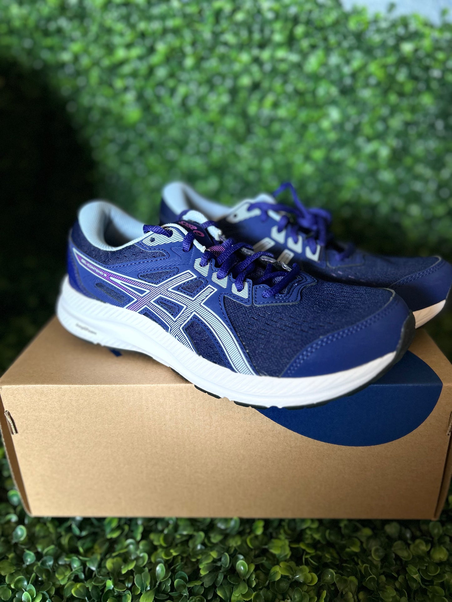 Asics contend size 8.5 wmns
