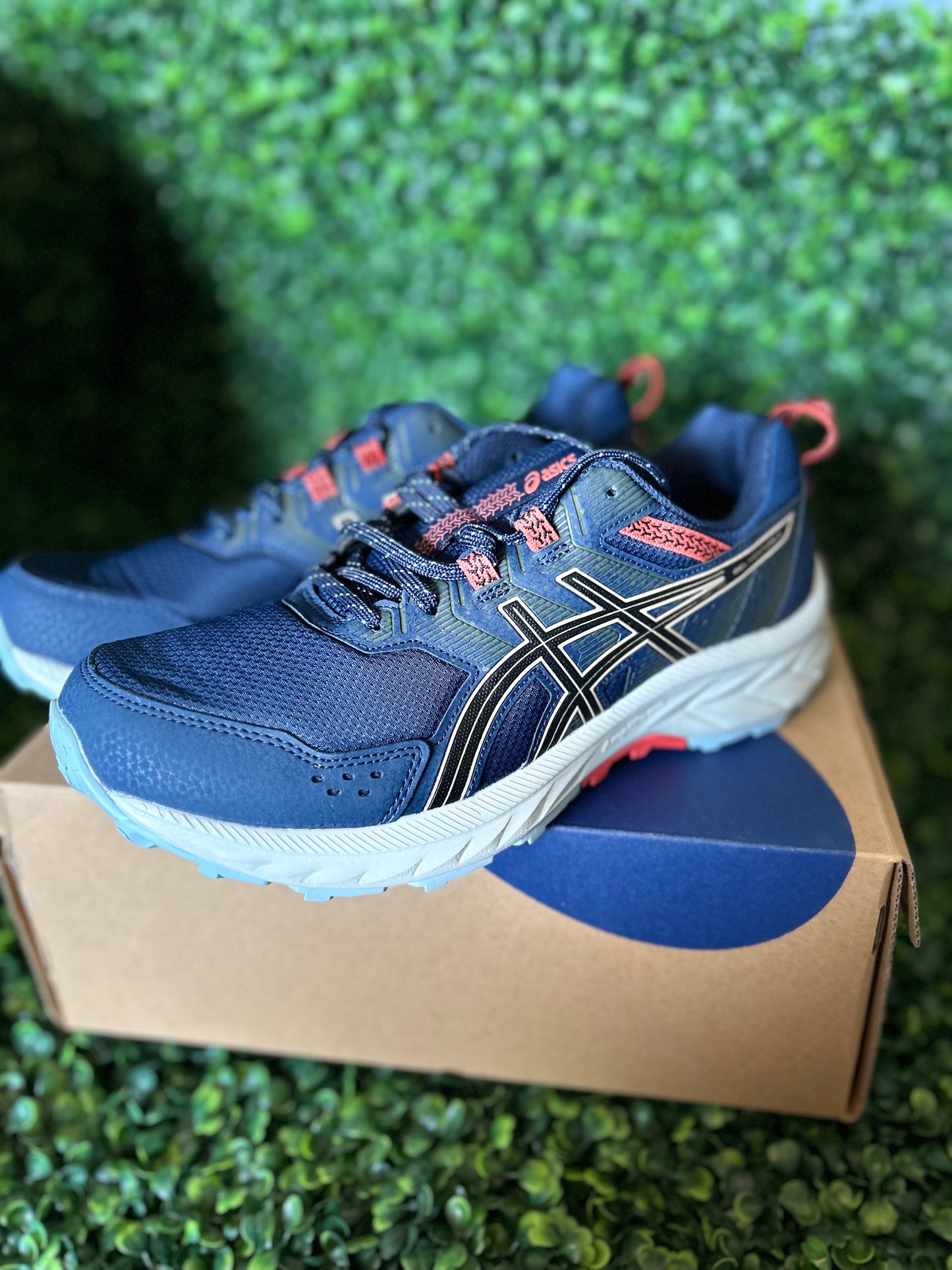 Asics venture size 8.5 mens