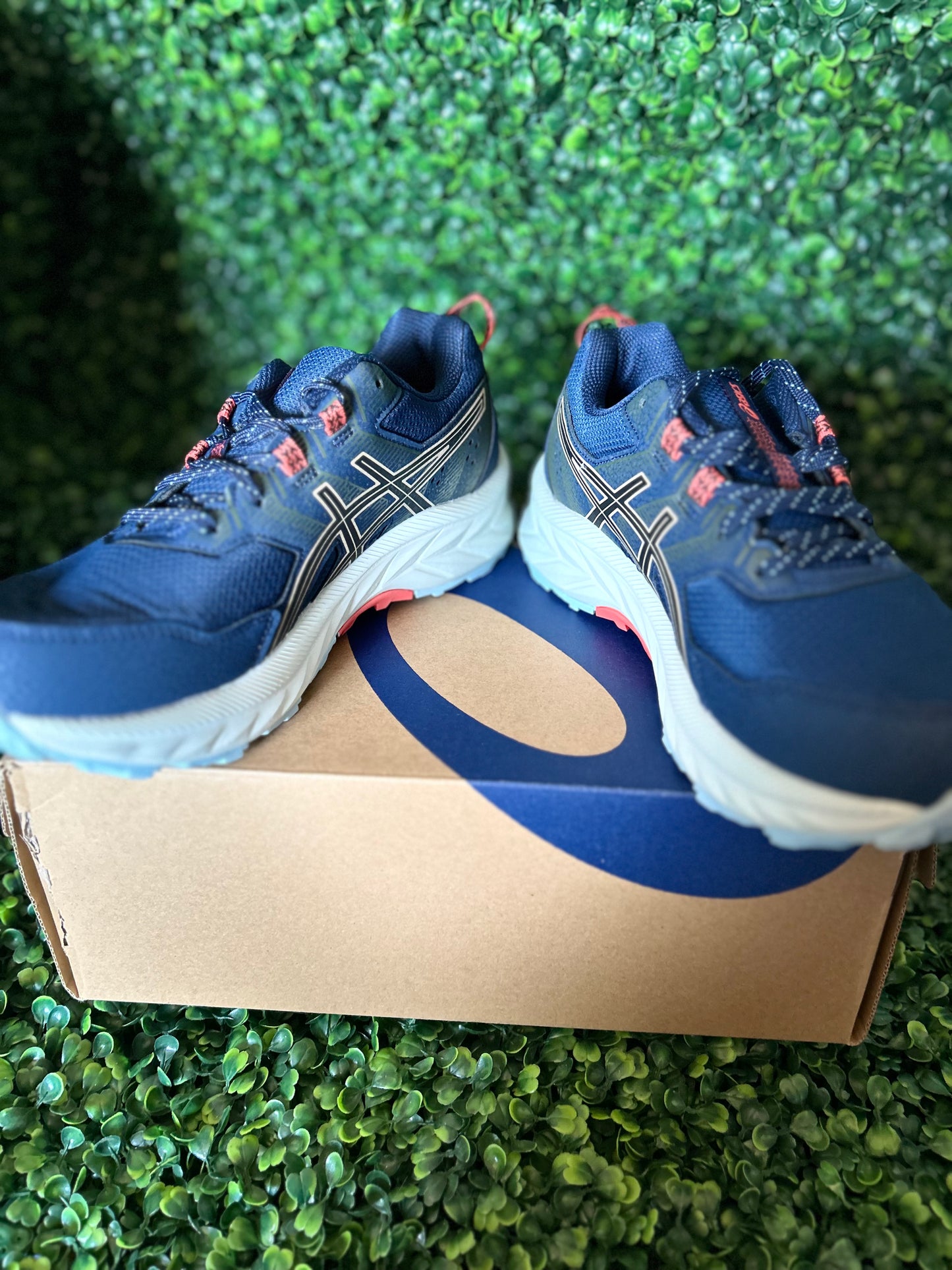 Asics venture size 8.5 mens