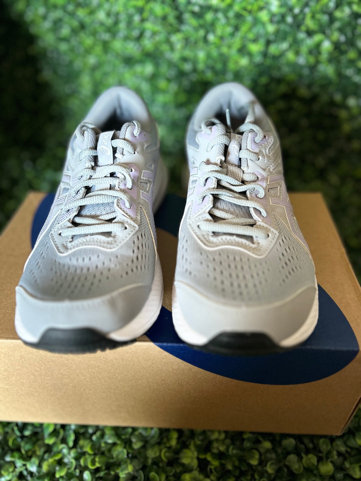 Asics contend size 9 wmns