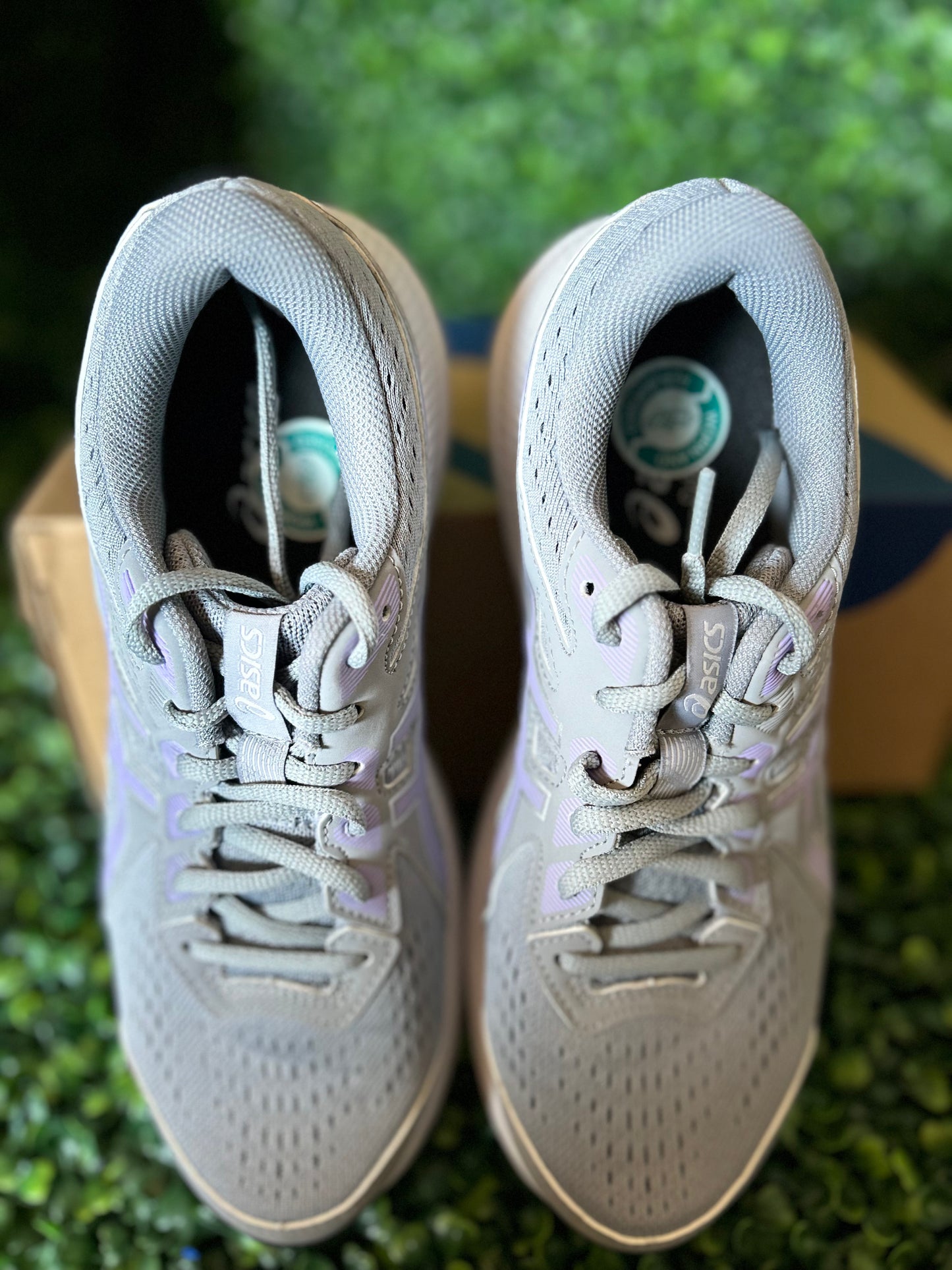Asics contend size 9 wmns