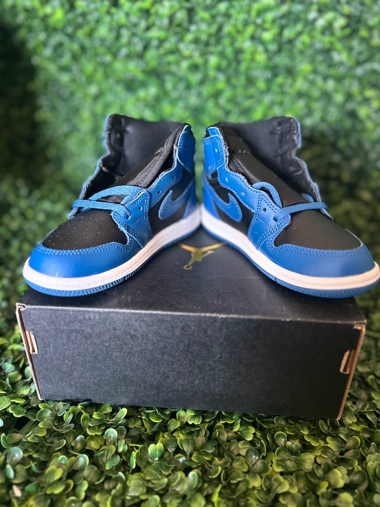 Jordan 1 size 10c