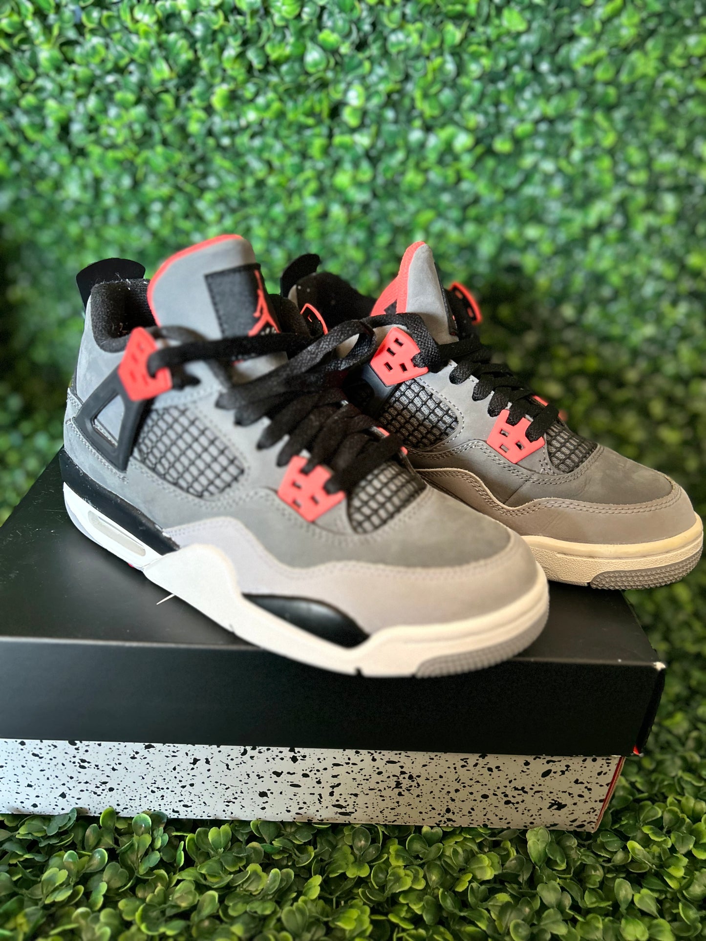 Jordan 4 size 4y