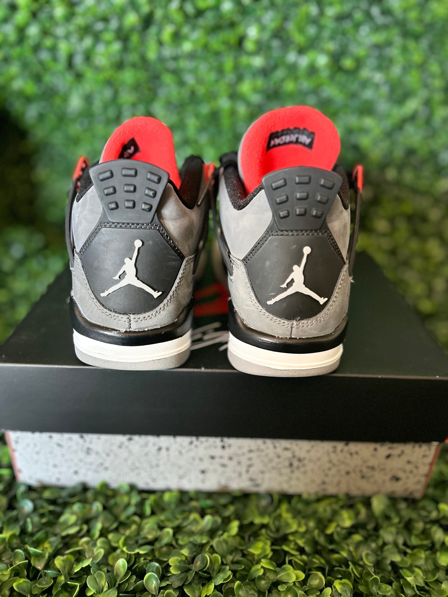 Jordan 4 size 4y