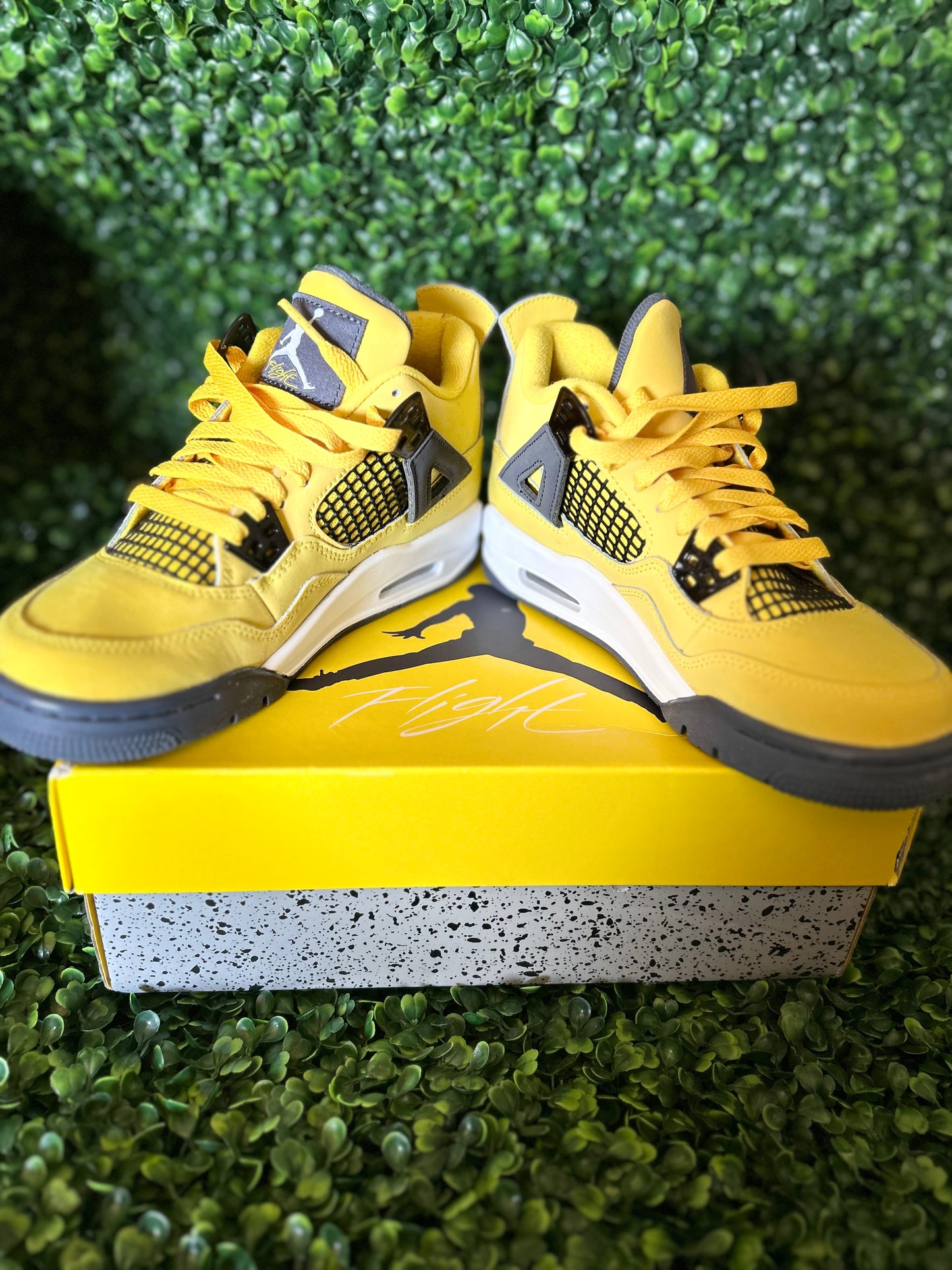 Jordan 4 size 4.5y