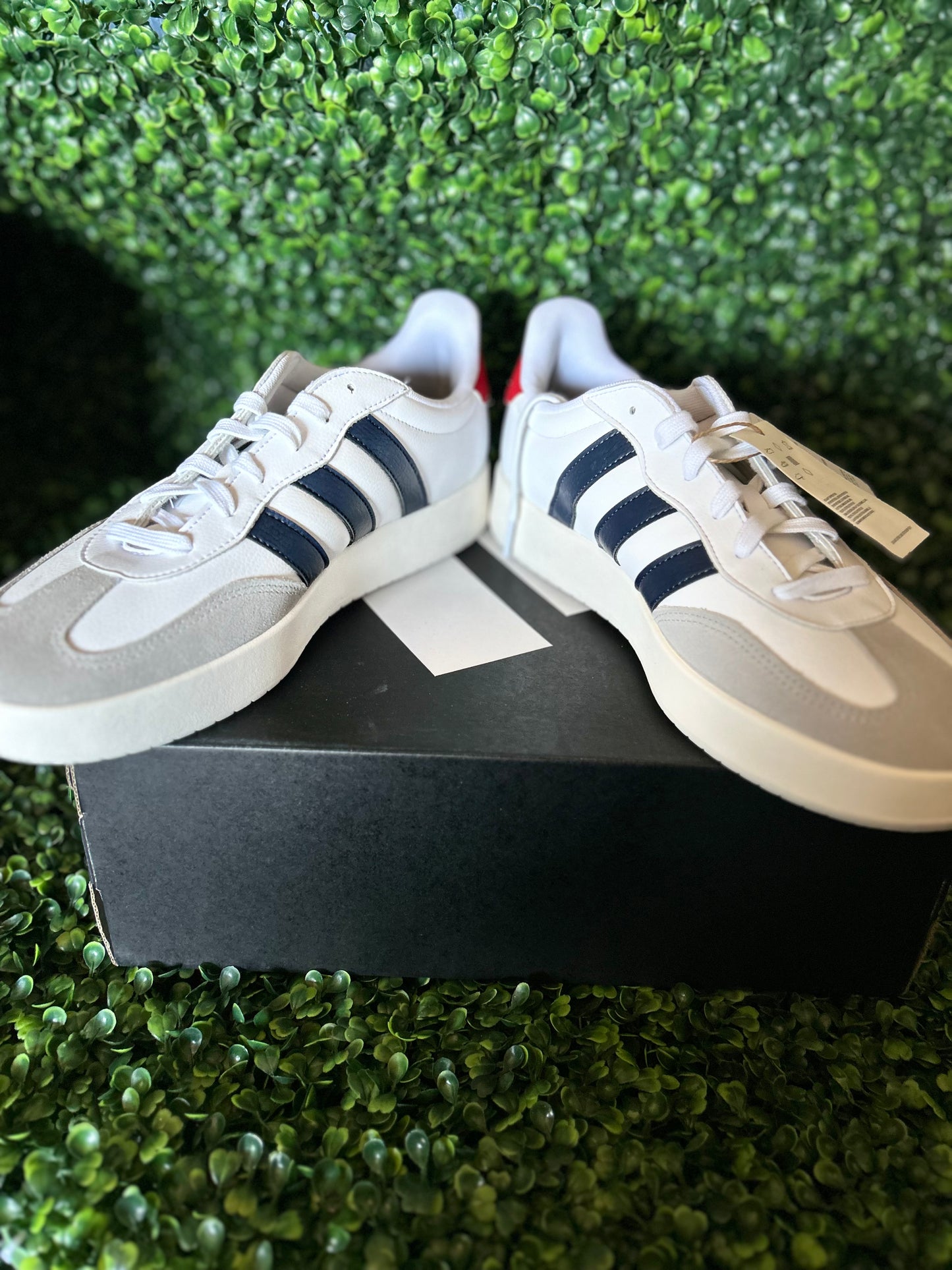 Adidas berreda size 12