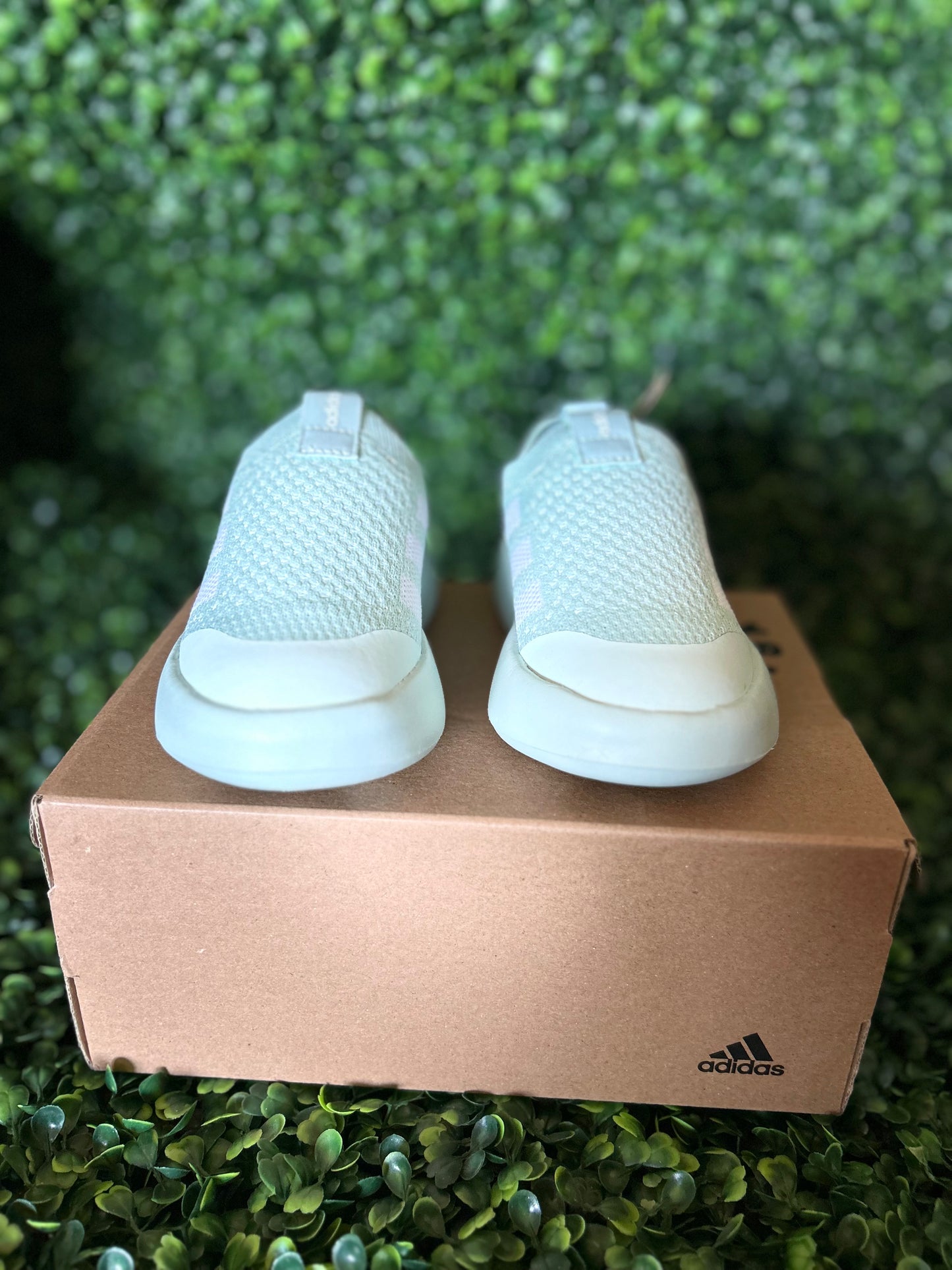 Adidas bubble comfy size 9k