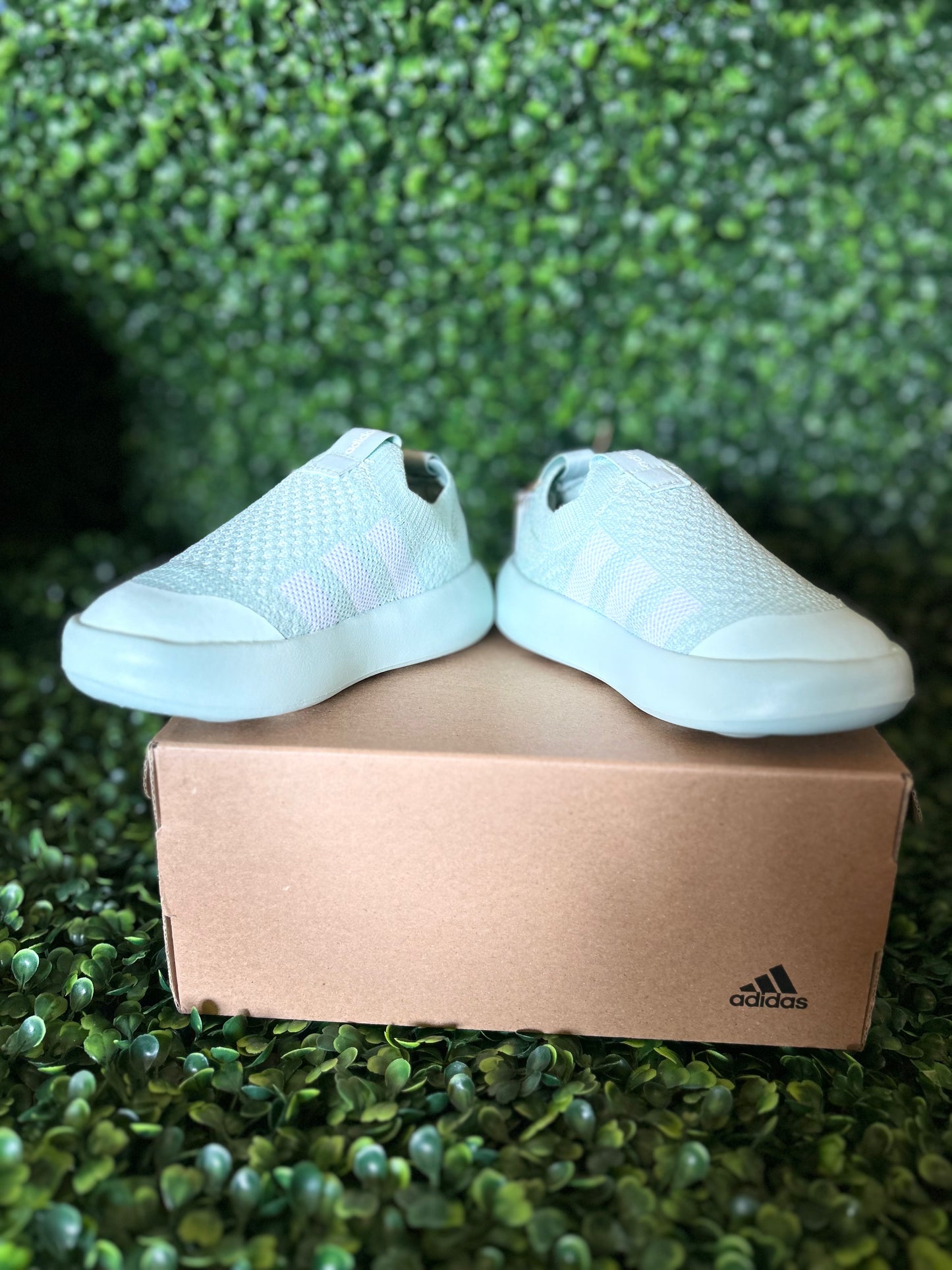 Adidas bubble comfy size 9k