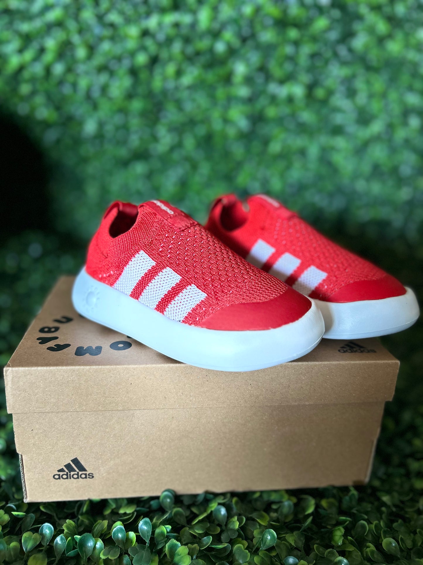 Adidas bubble comfy size 9k