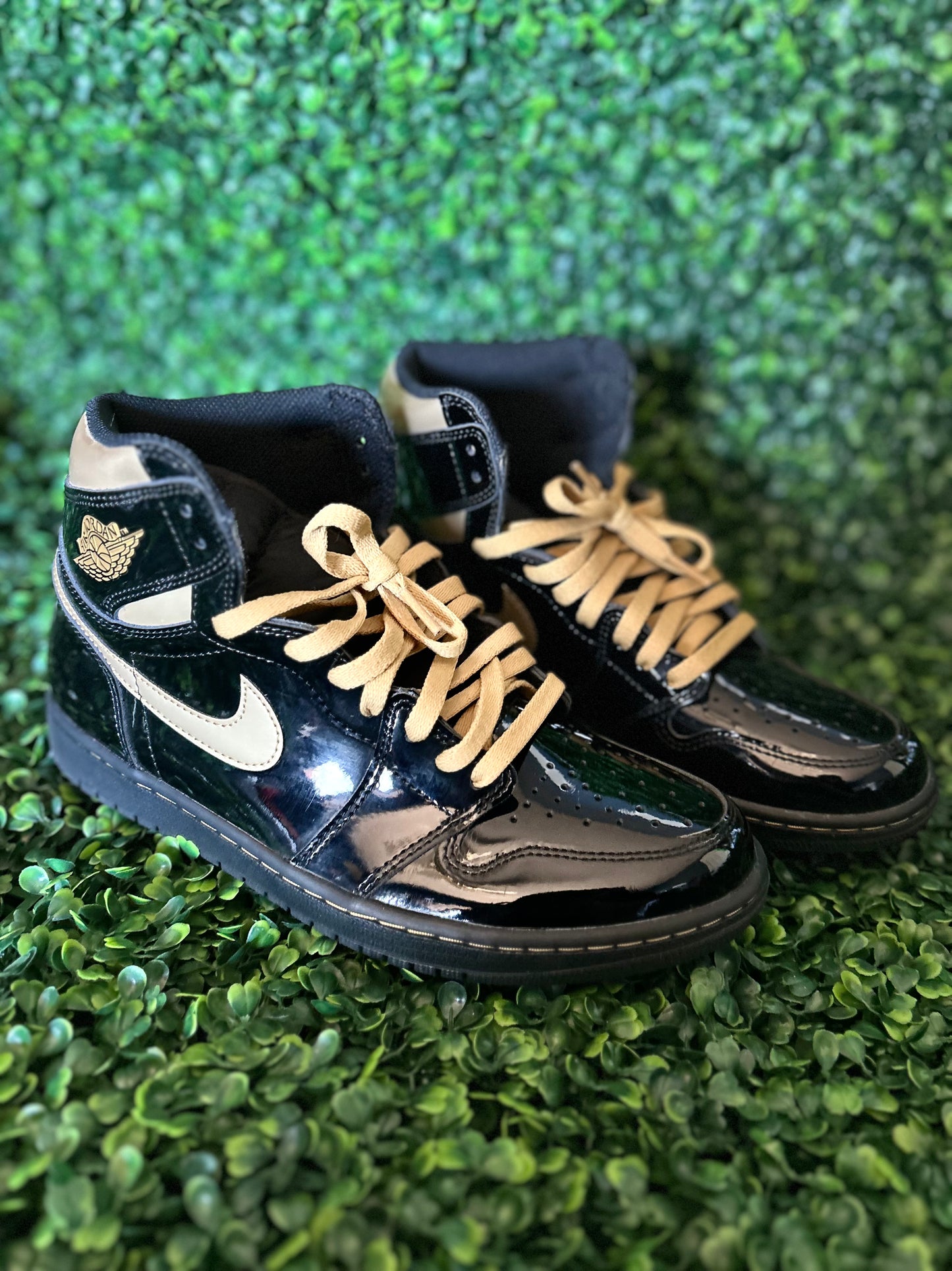 Jordan 1 high size 10