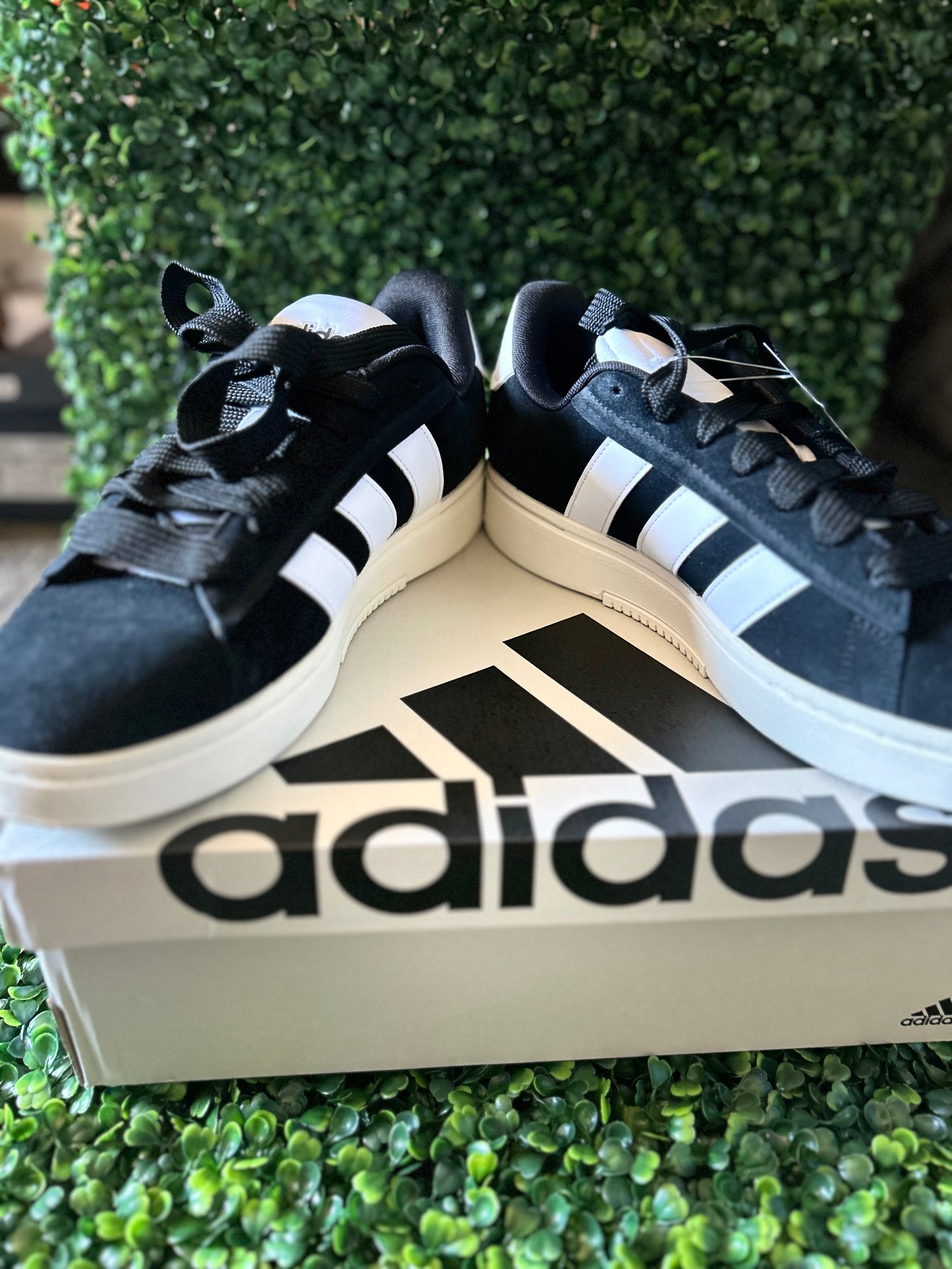 Adidas grand court