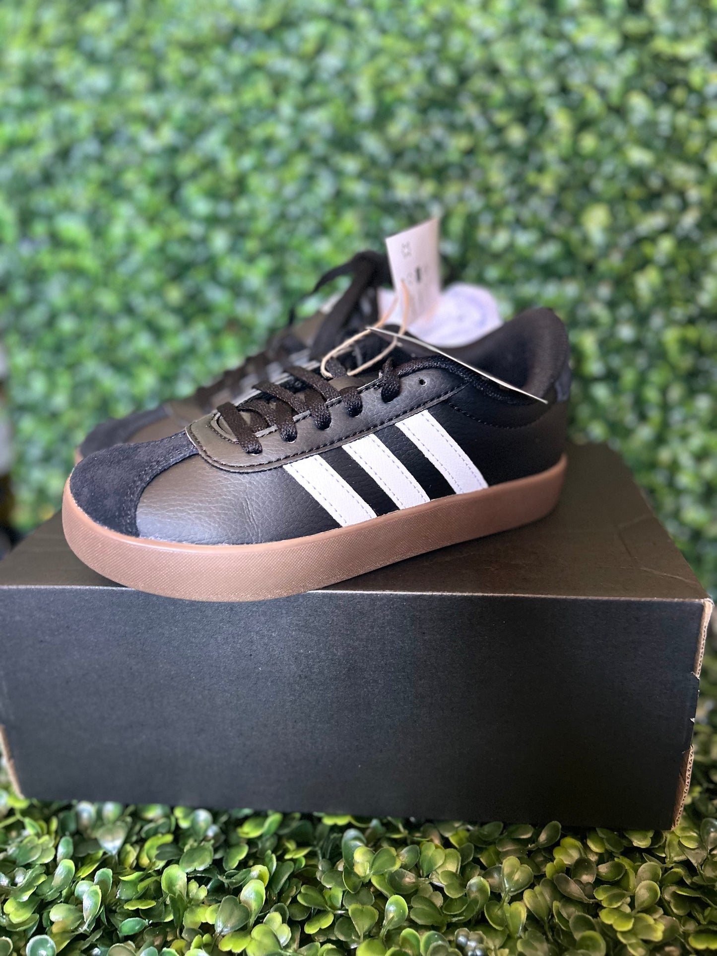 Adidas vl court