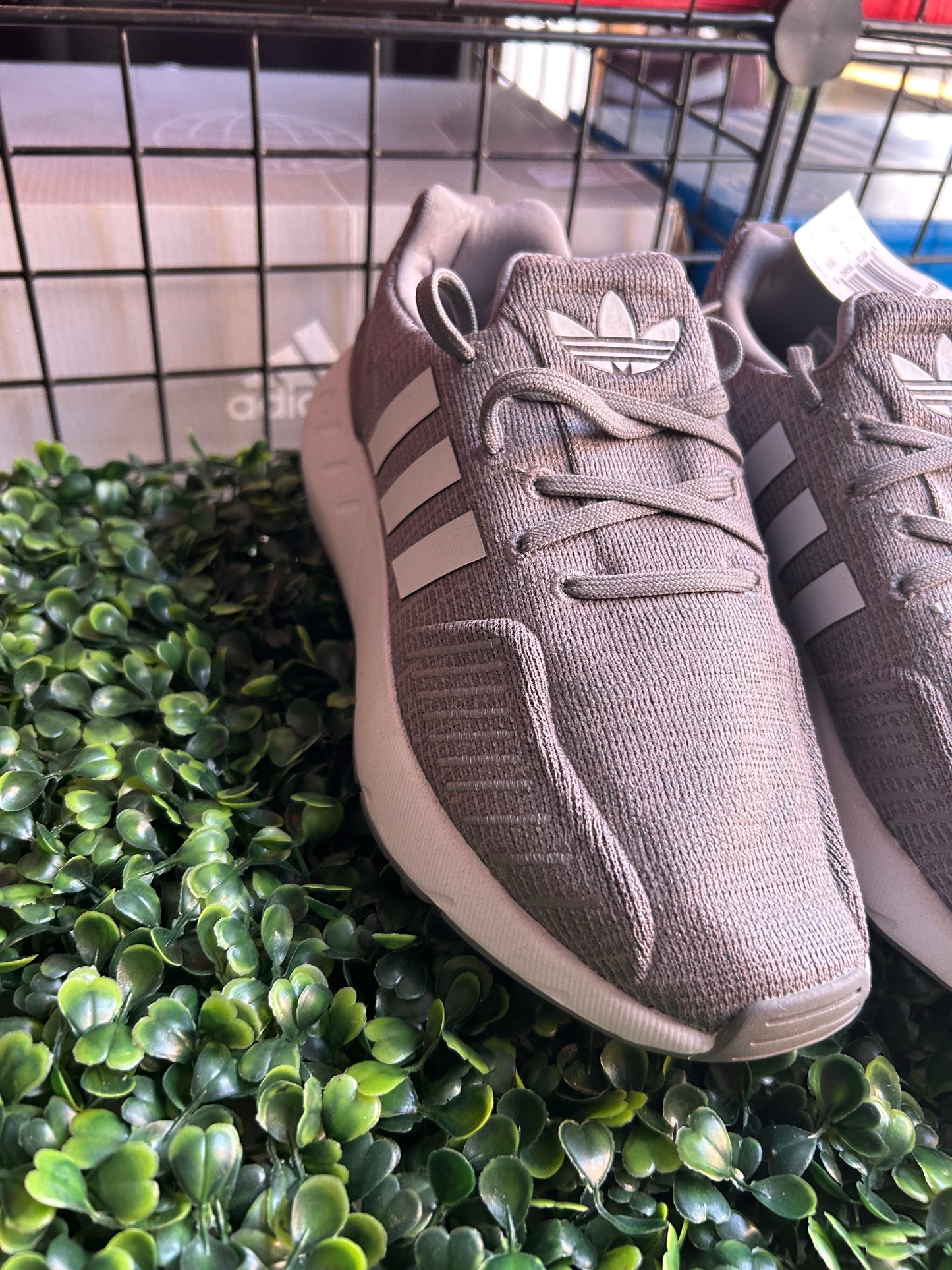 Adidas swift run size 3.5