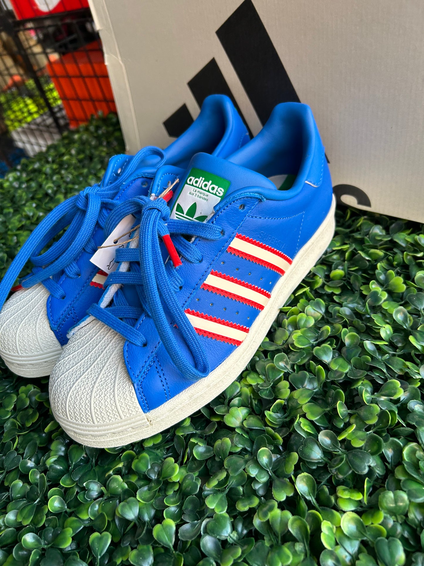 Adidas superstar J size 4.5