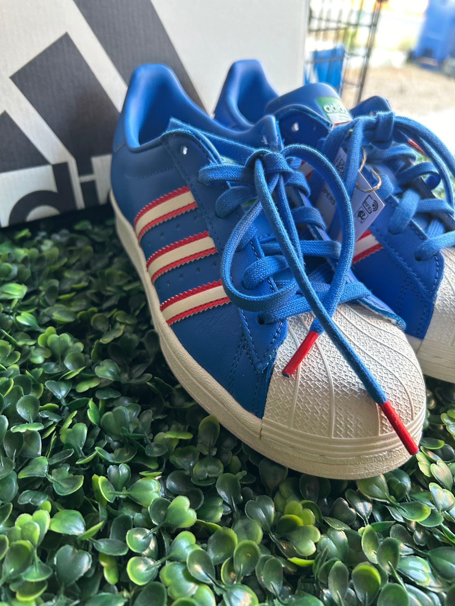 Adidas superstar J size 4.5