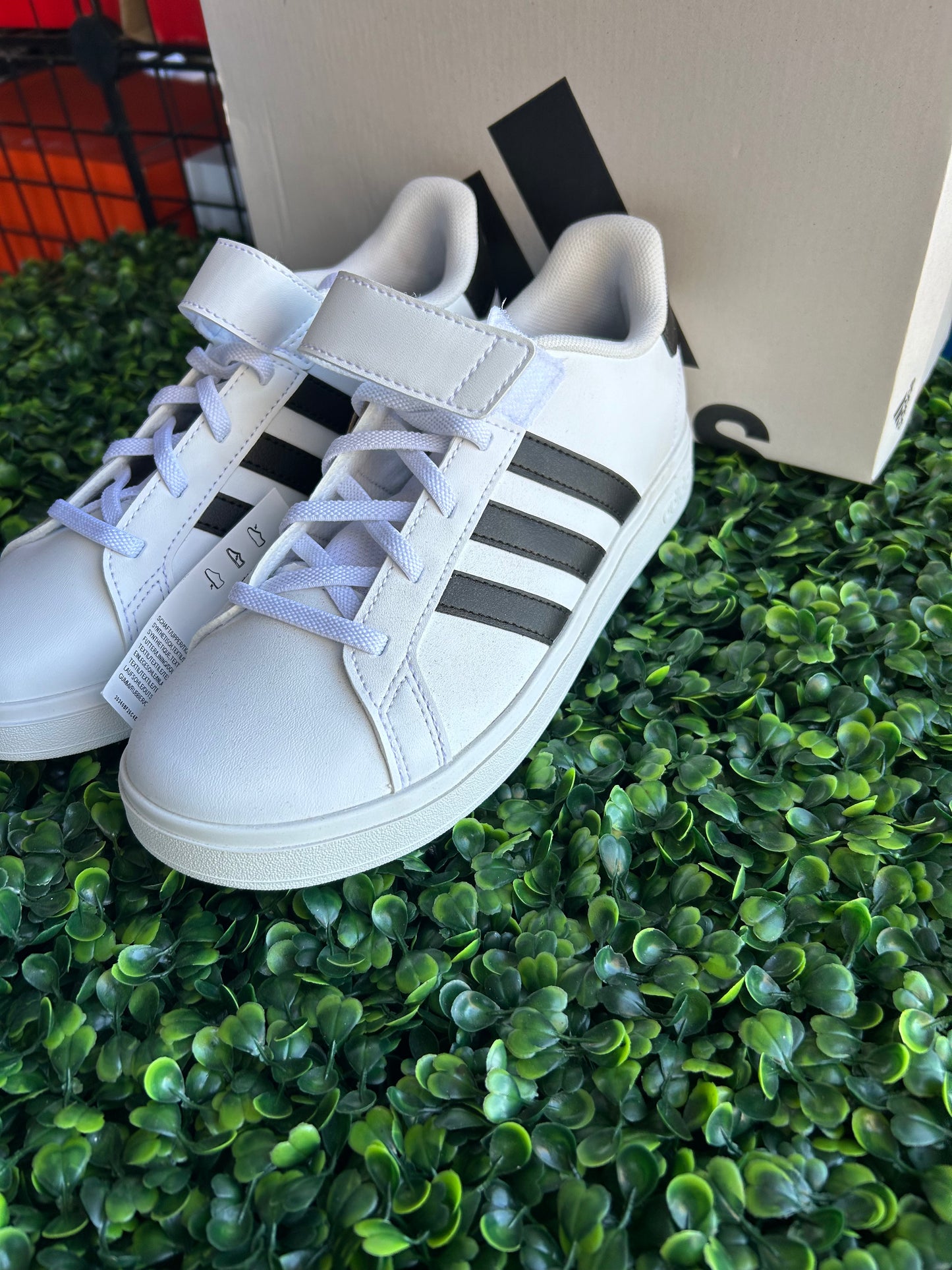Adidas grand court size 4.5