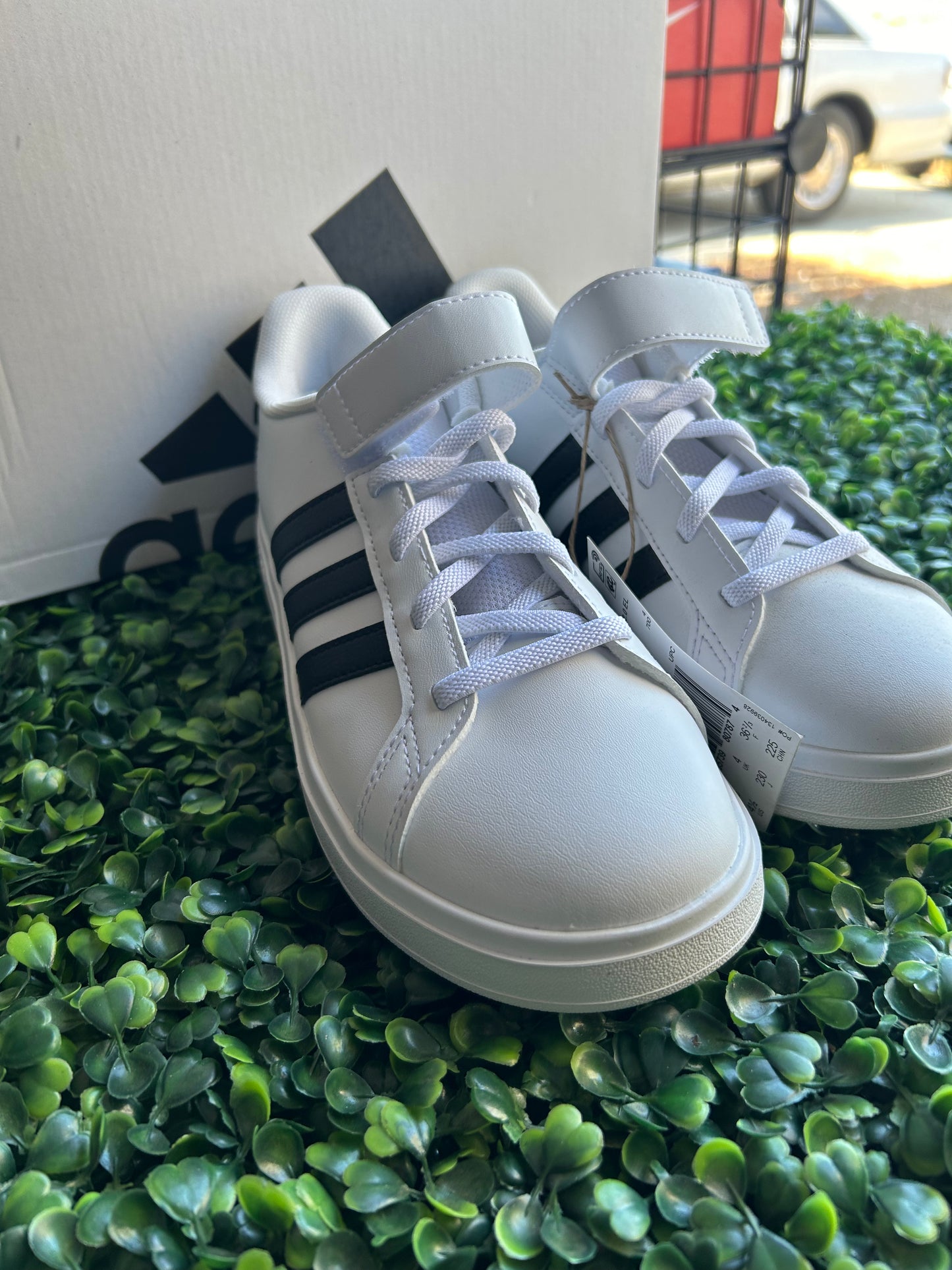 Adidas grand court size 4.5