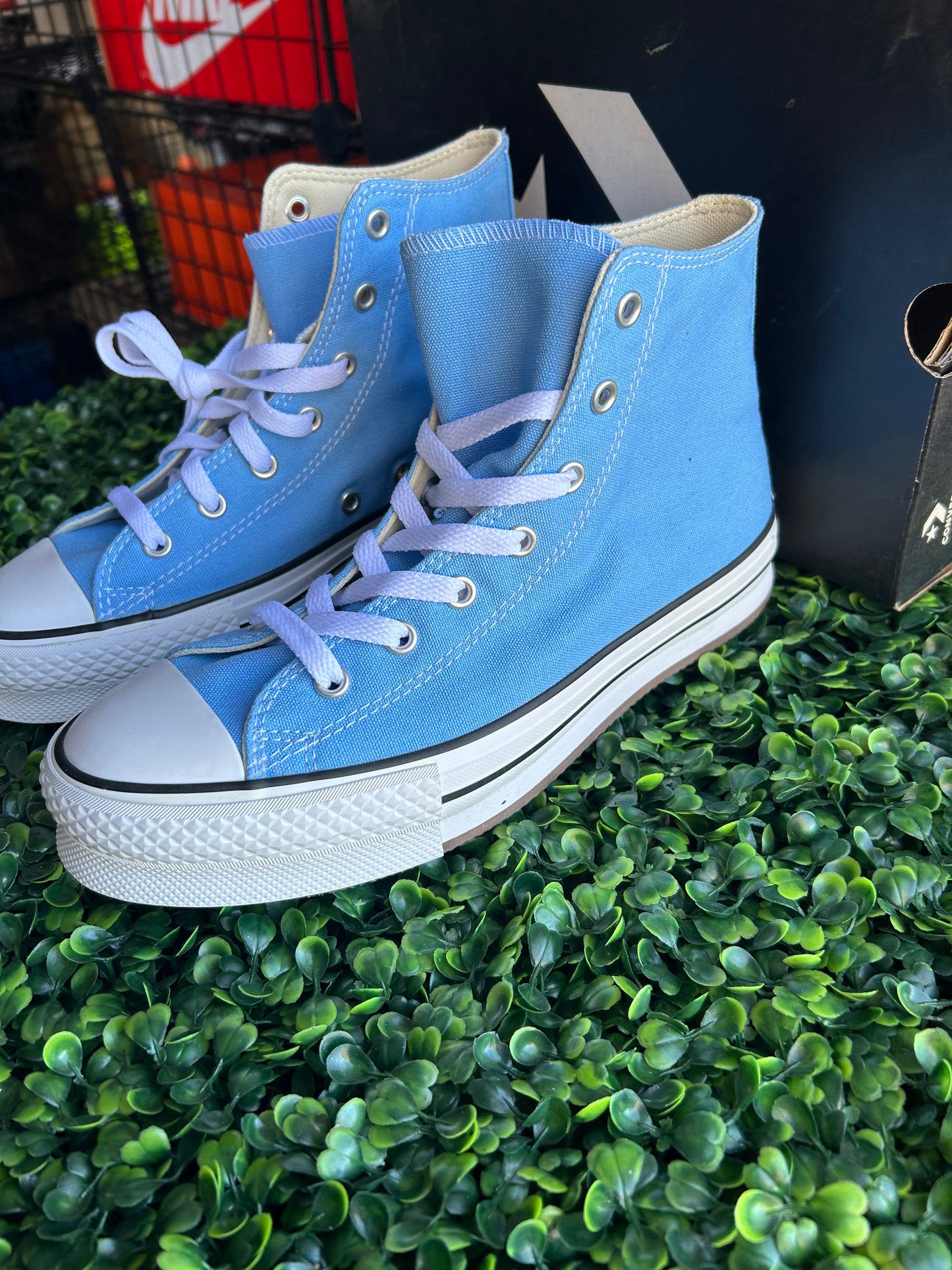 Converse lift platform size 5