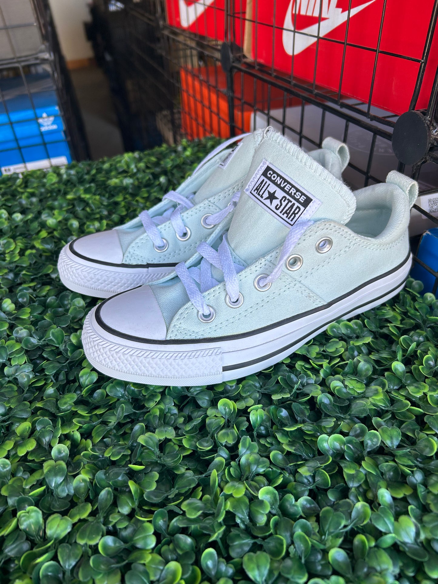 Converse size 5