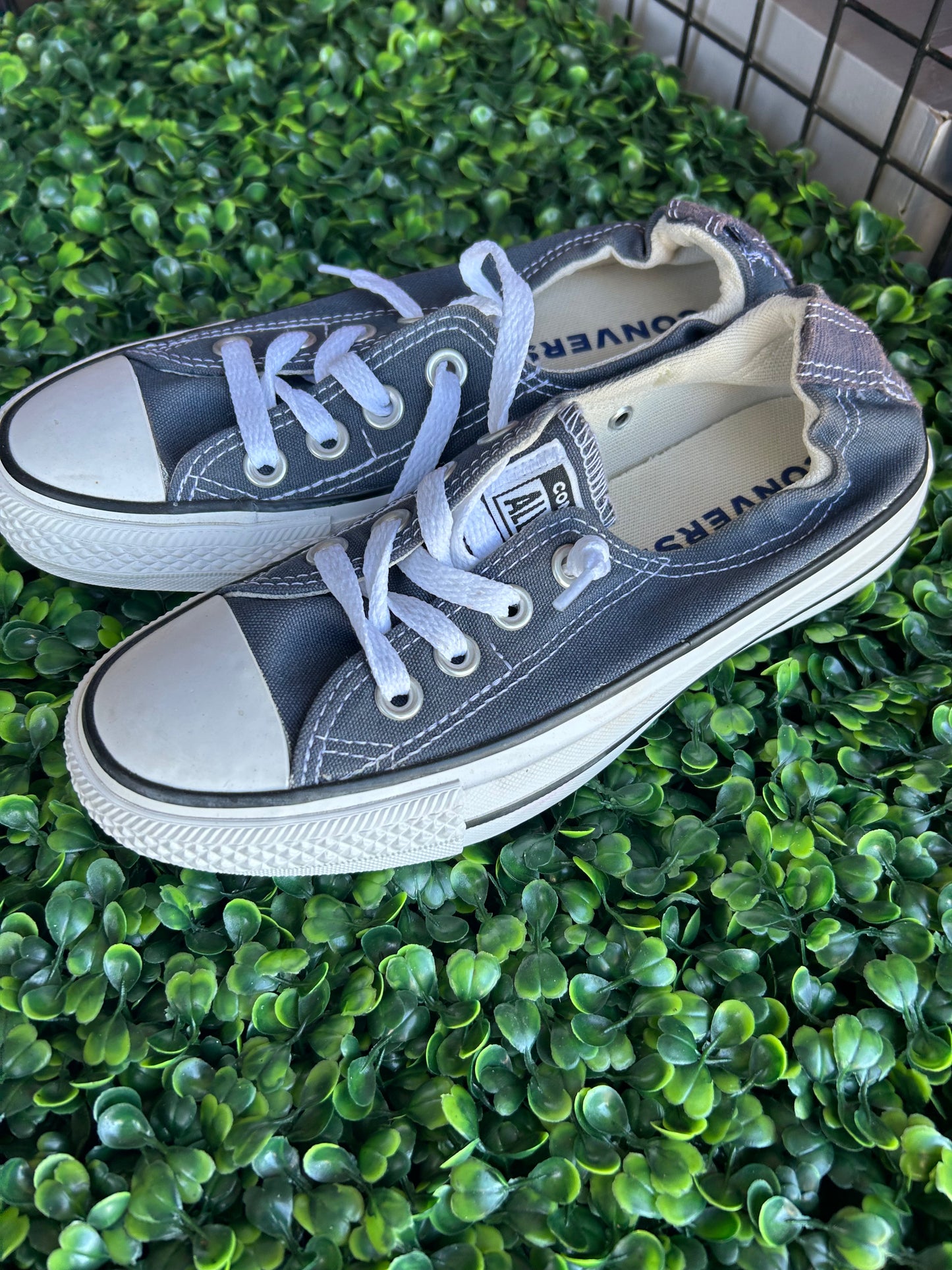 Converse size 5
