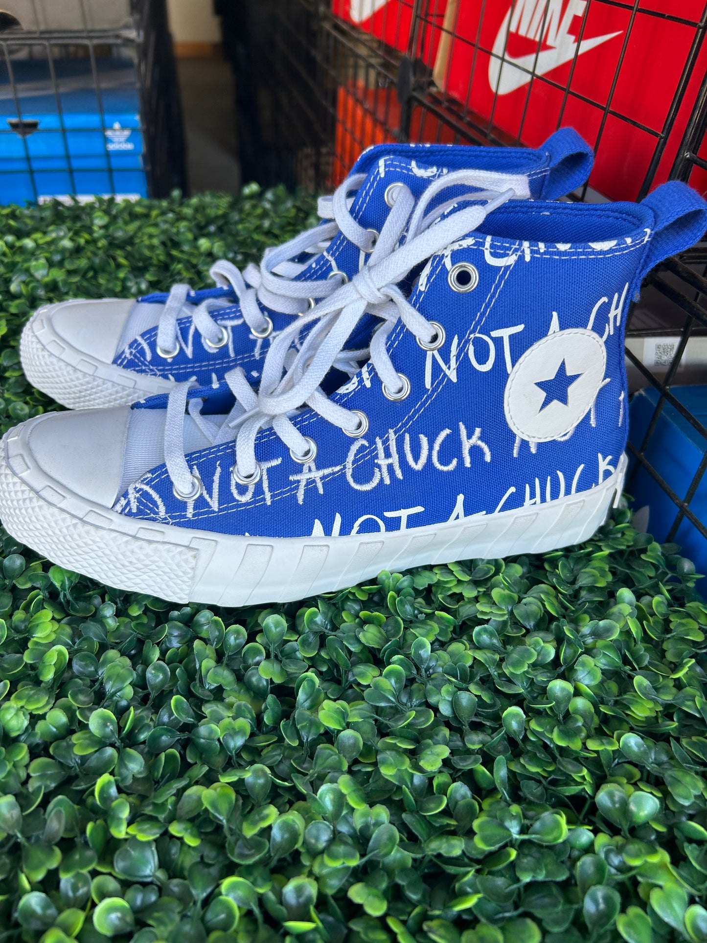 Converse untitled size 6