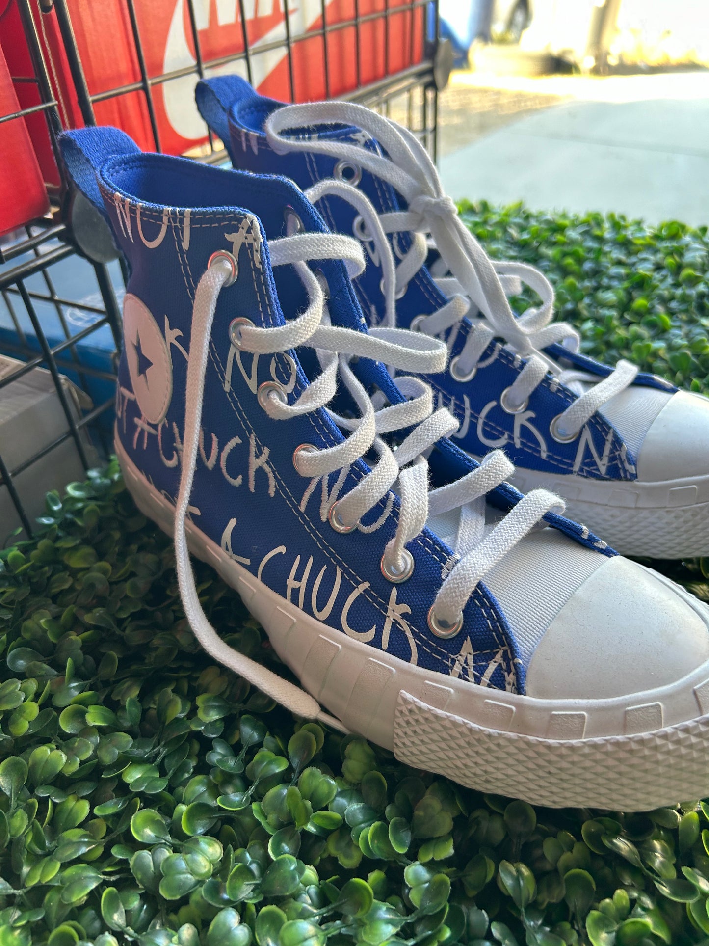 Converse untitled size 6