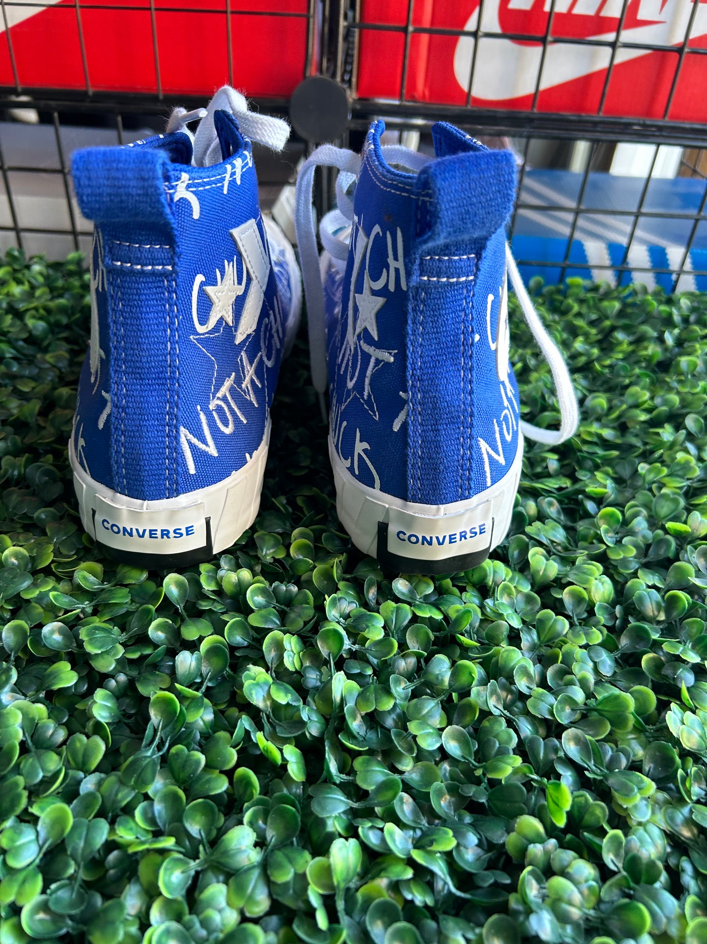 Converse untitled size 6