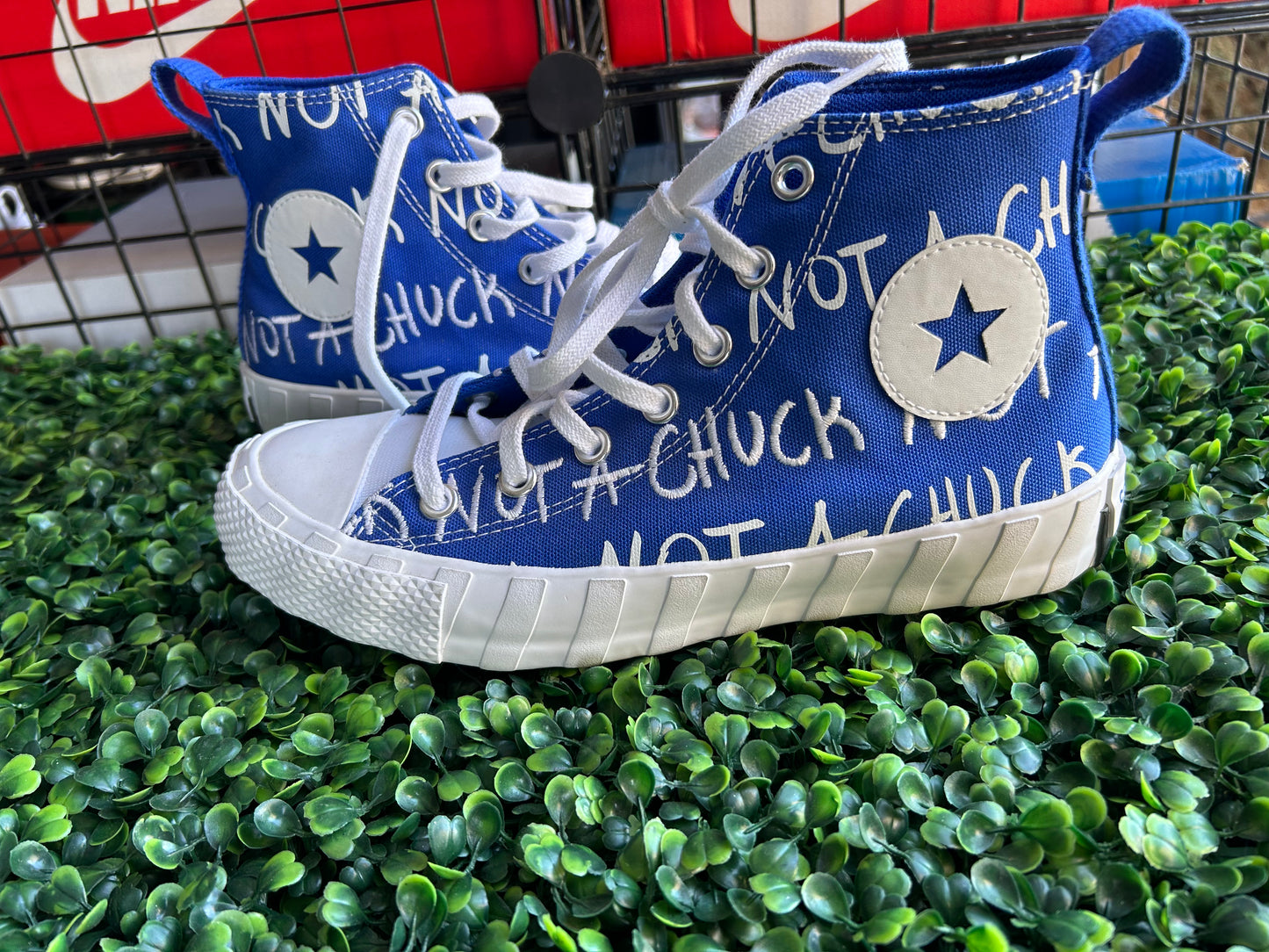 Converse untitled size 6