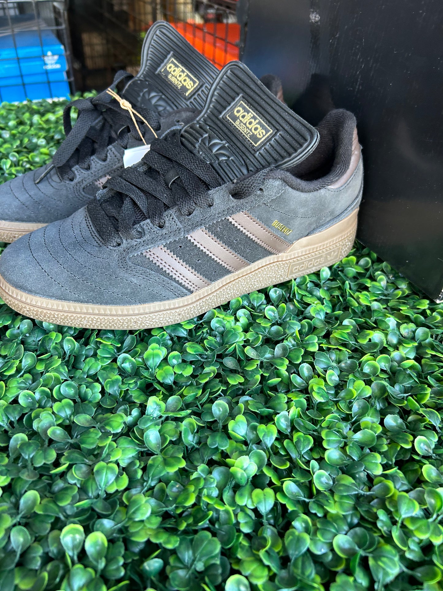 Adidas busenits size 6.5