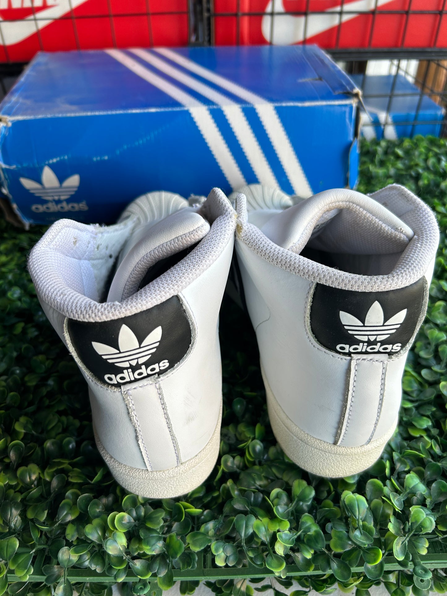 Adidas superstar size 6.5