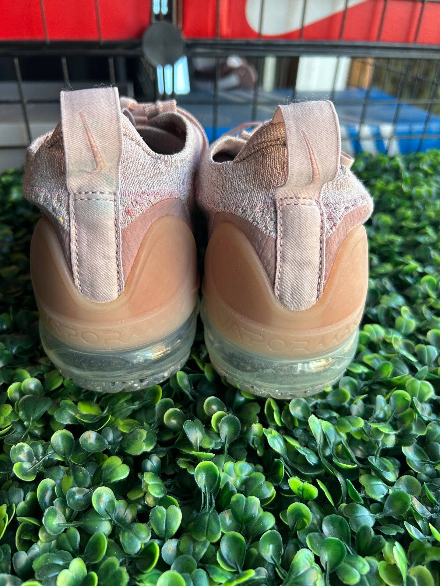 Nike vapor max size 8