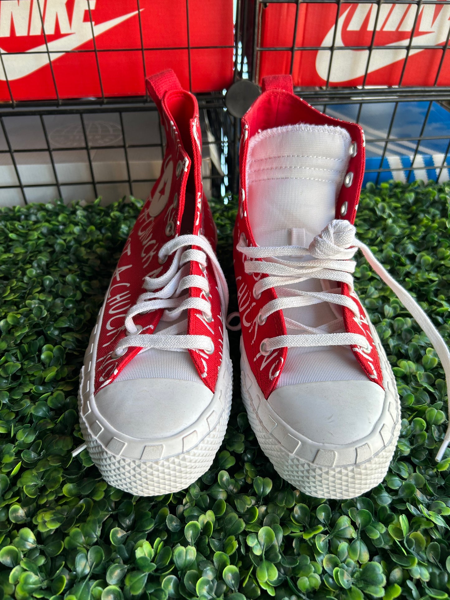 Converse size 8
