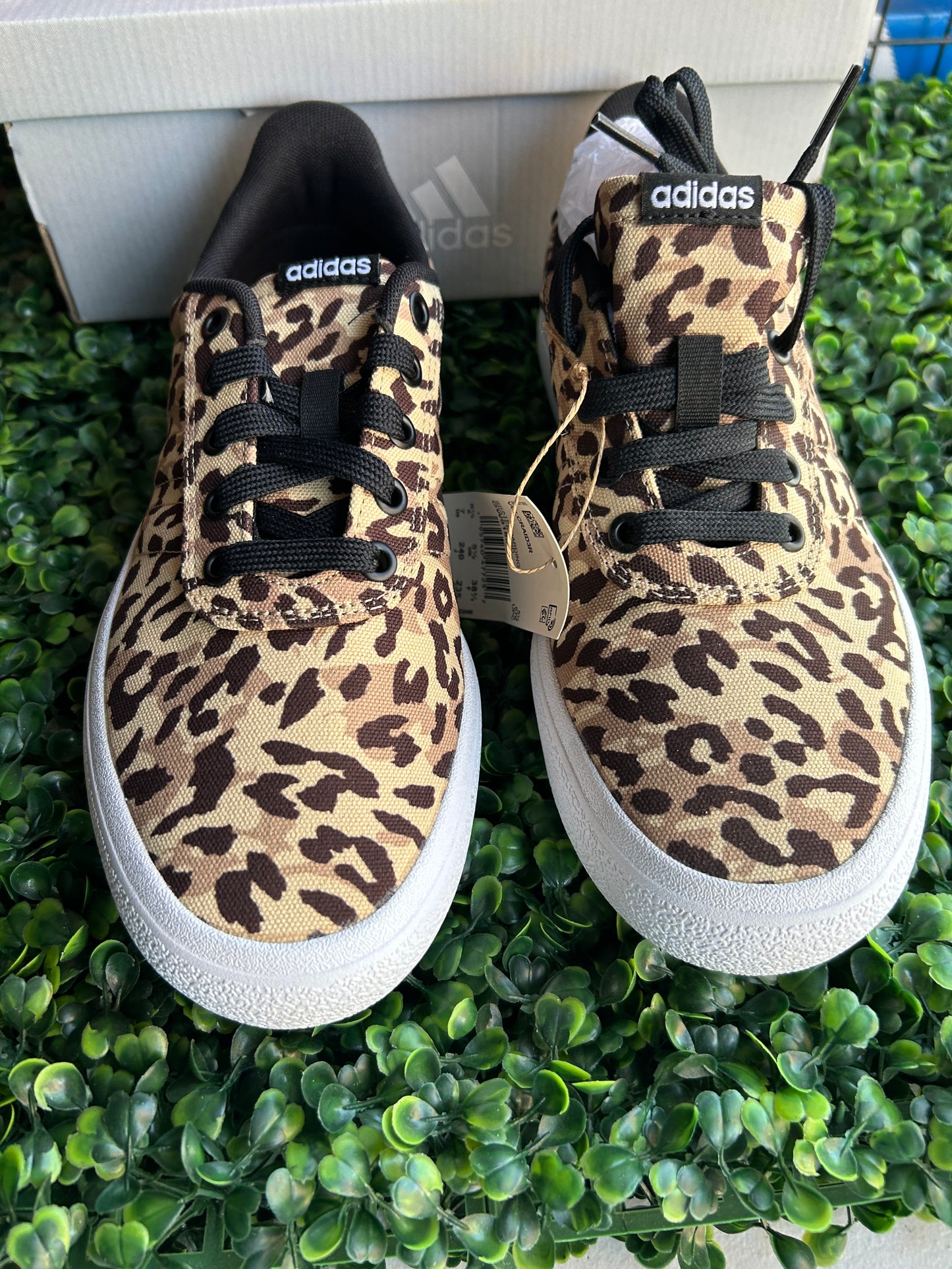 Adidas vulcraider size 7