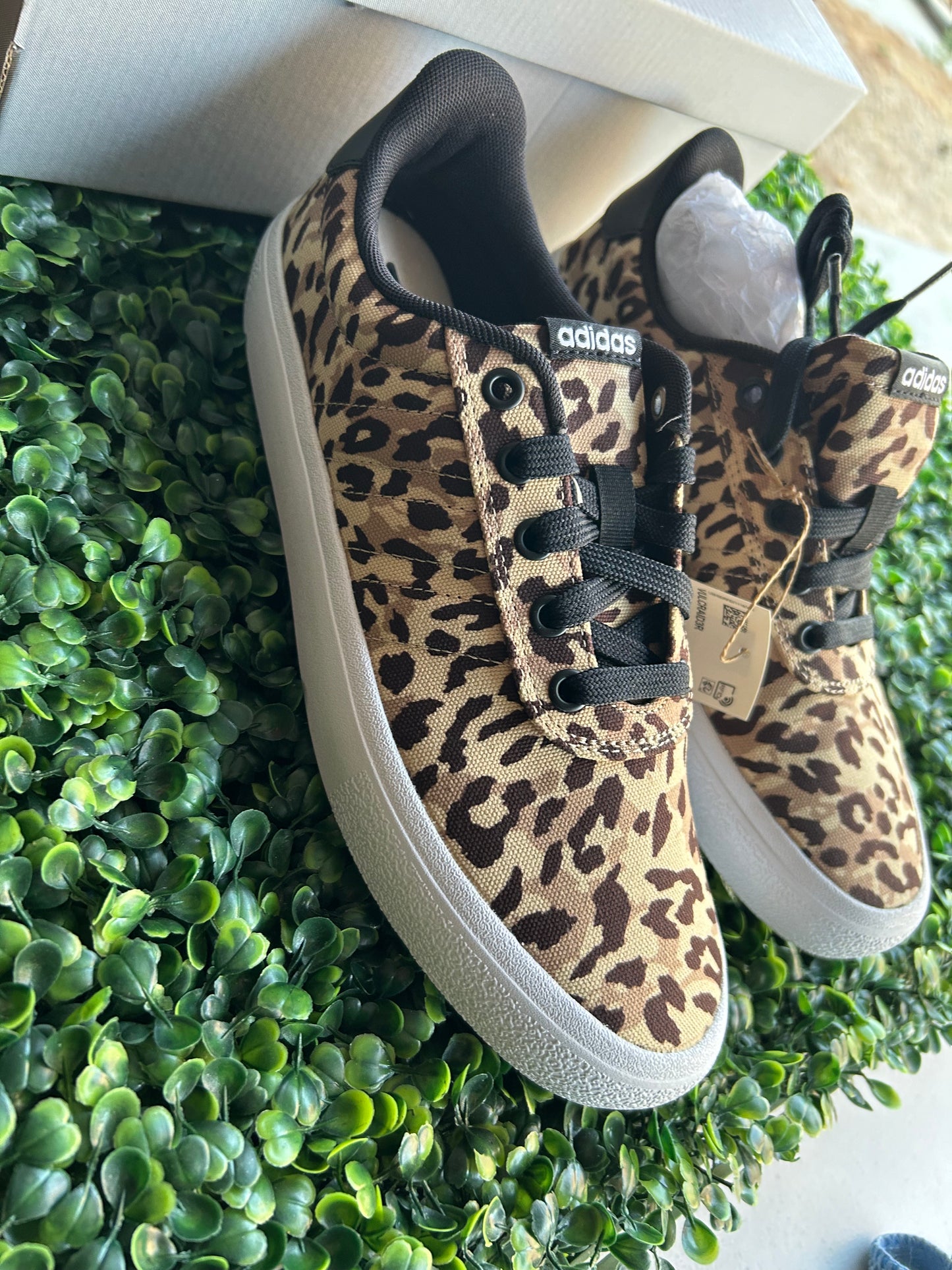 Adidas vulcraider size 7