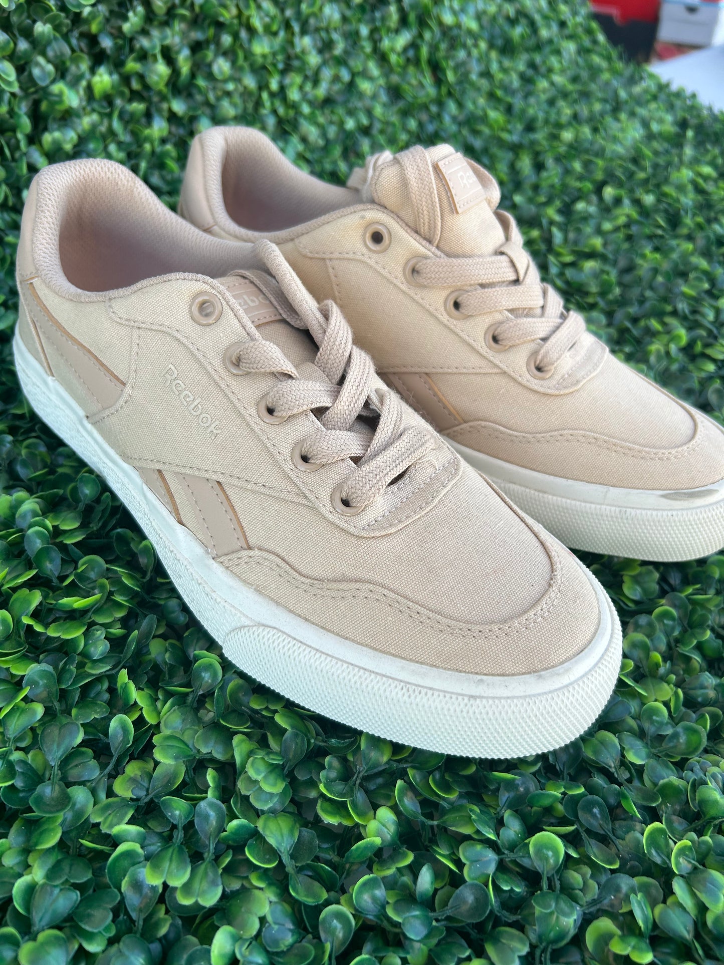 Reebok size 7.5
